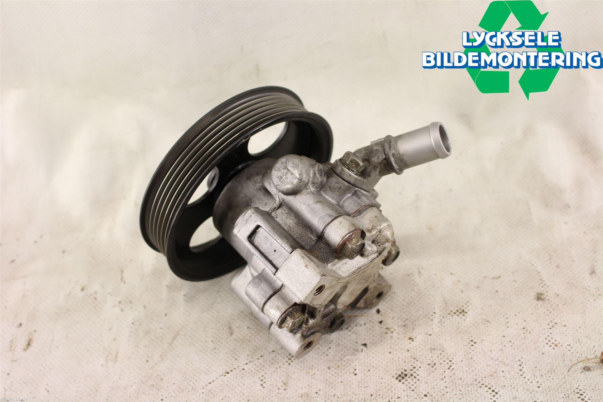 Opel INSIGNIA 09-16 Styrservopump