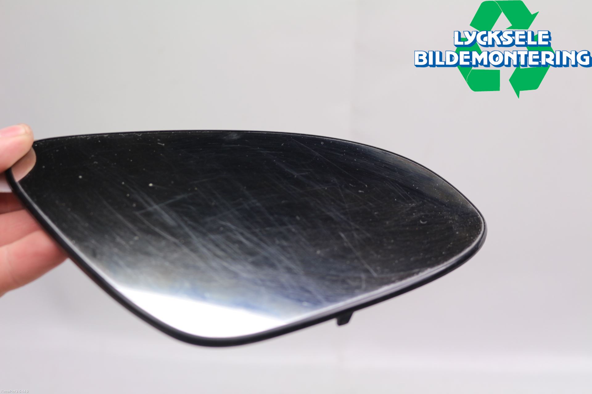 Toyota AURIS 13-19 Spegelglas Hö