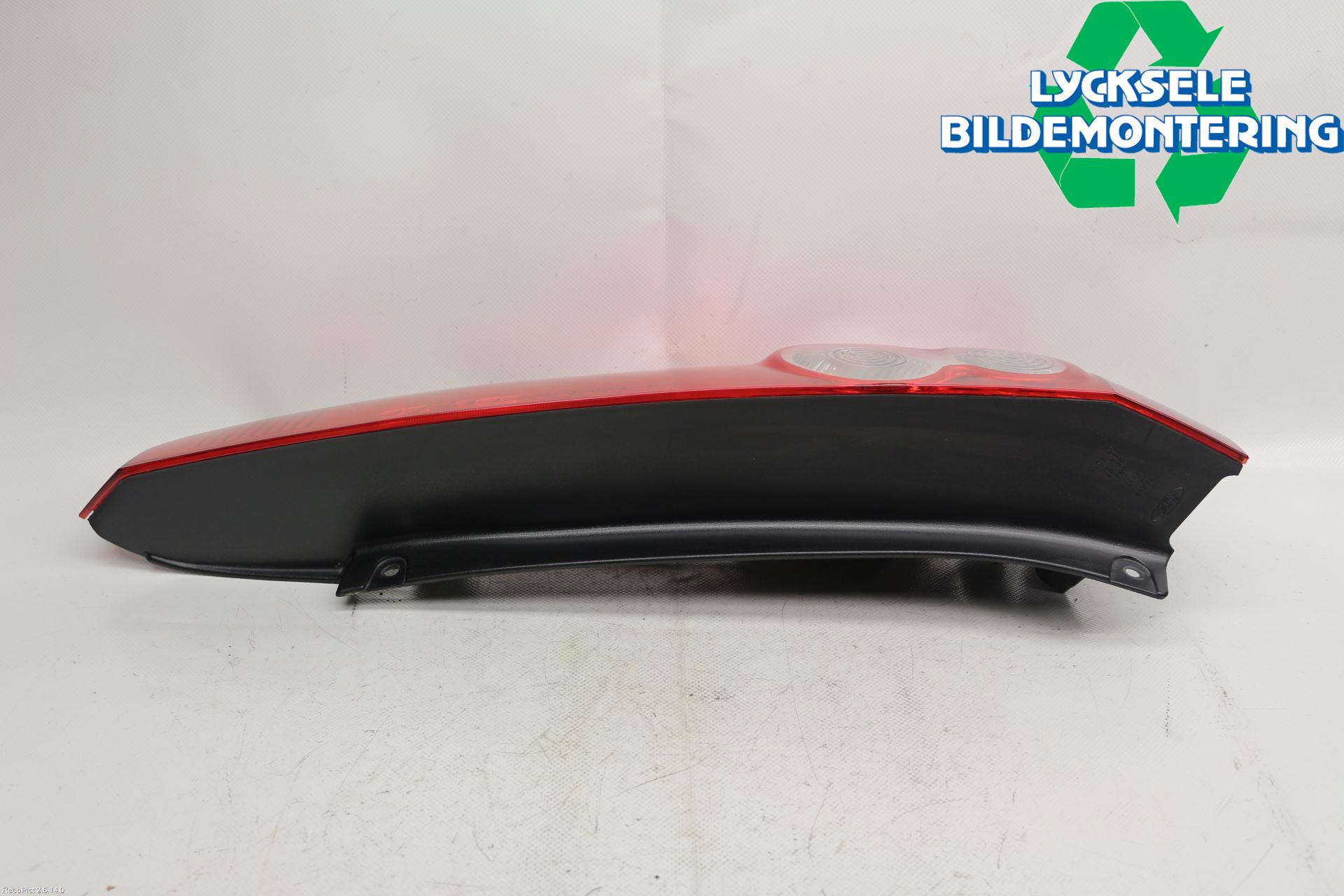 Ford FIESTA     06-08 Bakljus Höger