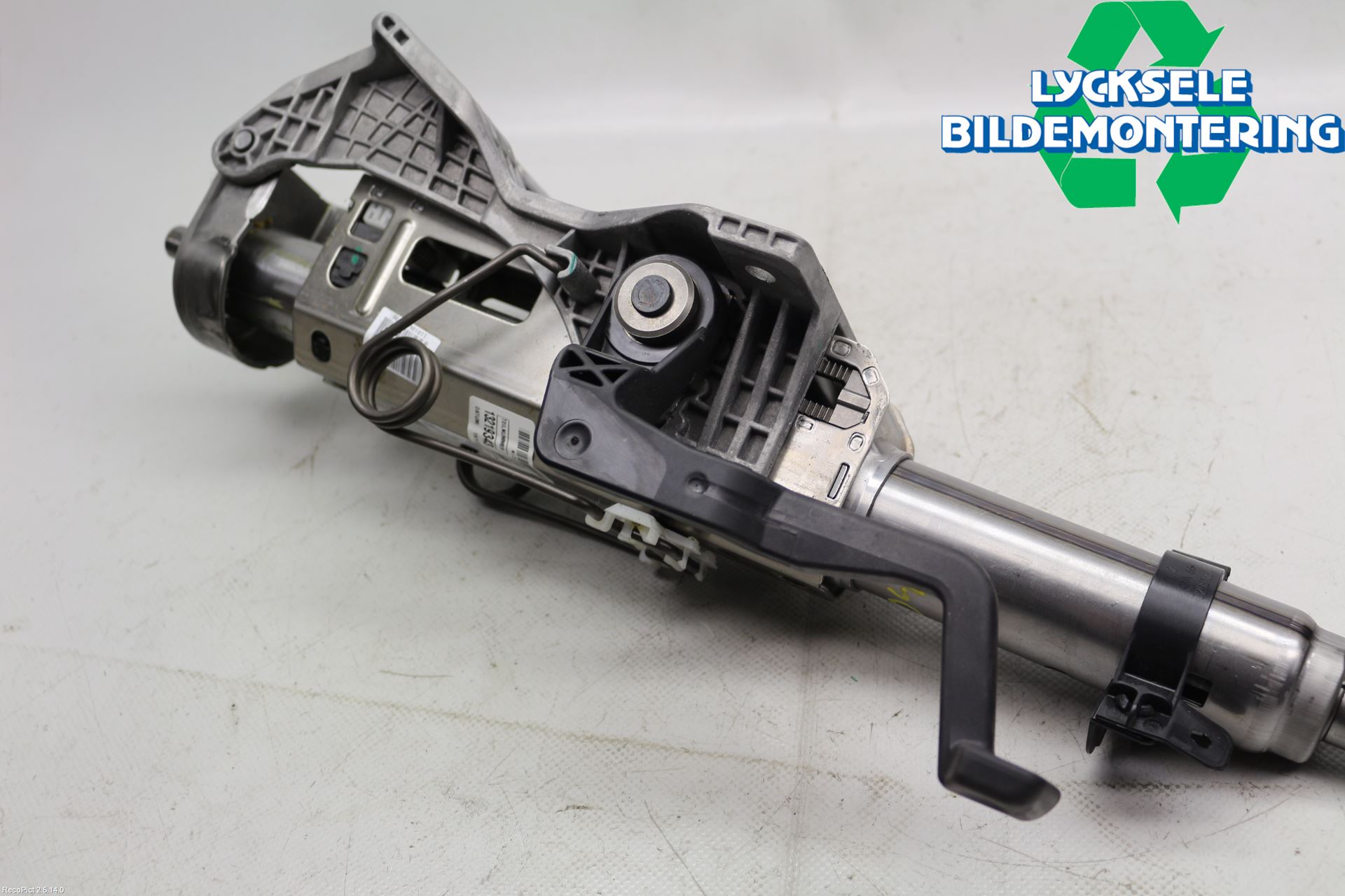 Opel INSIGNIA 09-16 Rattaxelagg Justerbart