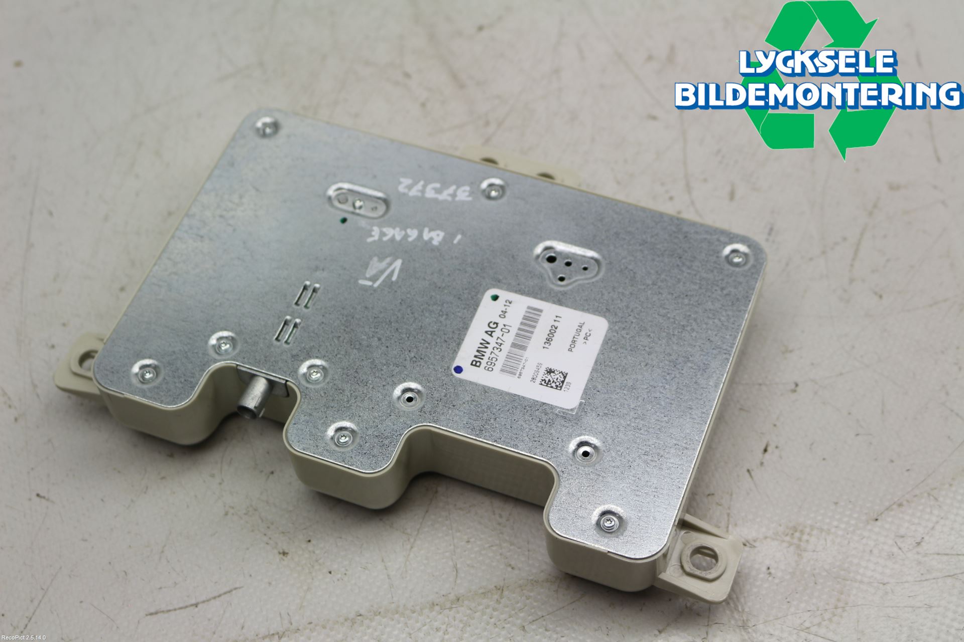 BMW 6 F12/F13 10-18 Antennförstärkare