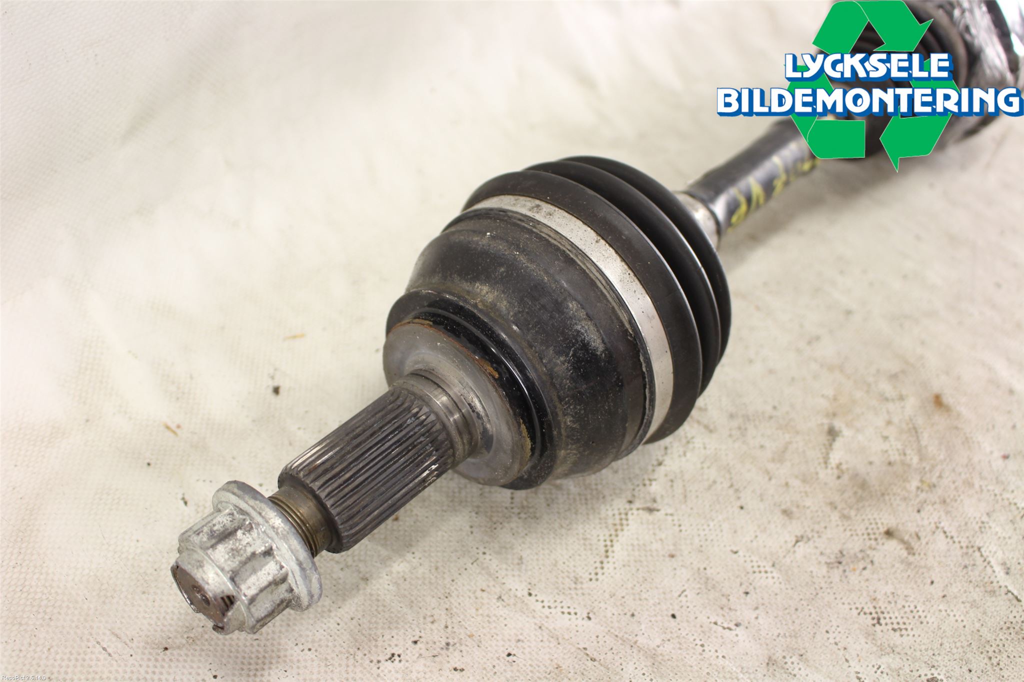 Audi Q7/SQ7 Drivaxel Fram Vänster