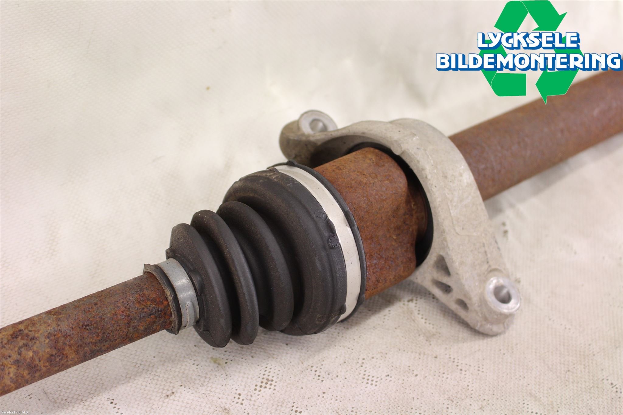 Mini COUPE R56 05-14 Drivaxel Fram Höger