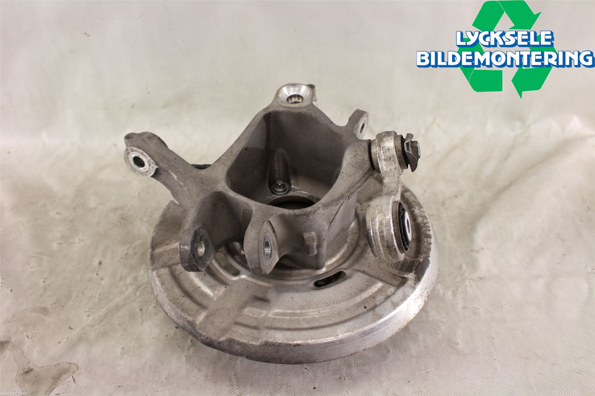 BMW 6 F12/F13 10-18 Hjullagerhus-Spindel Vä B