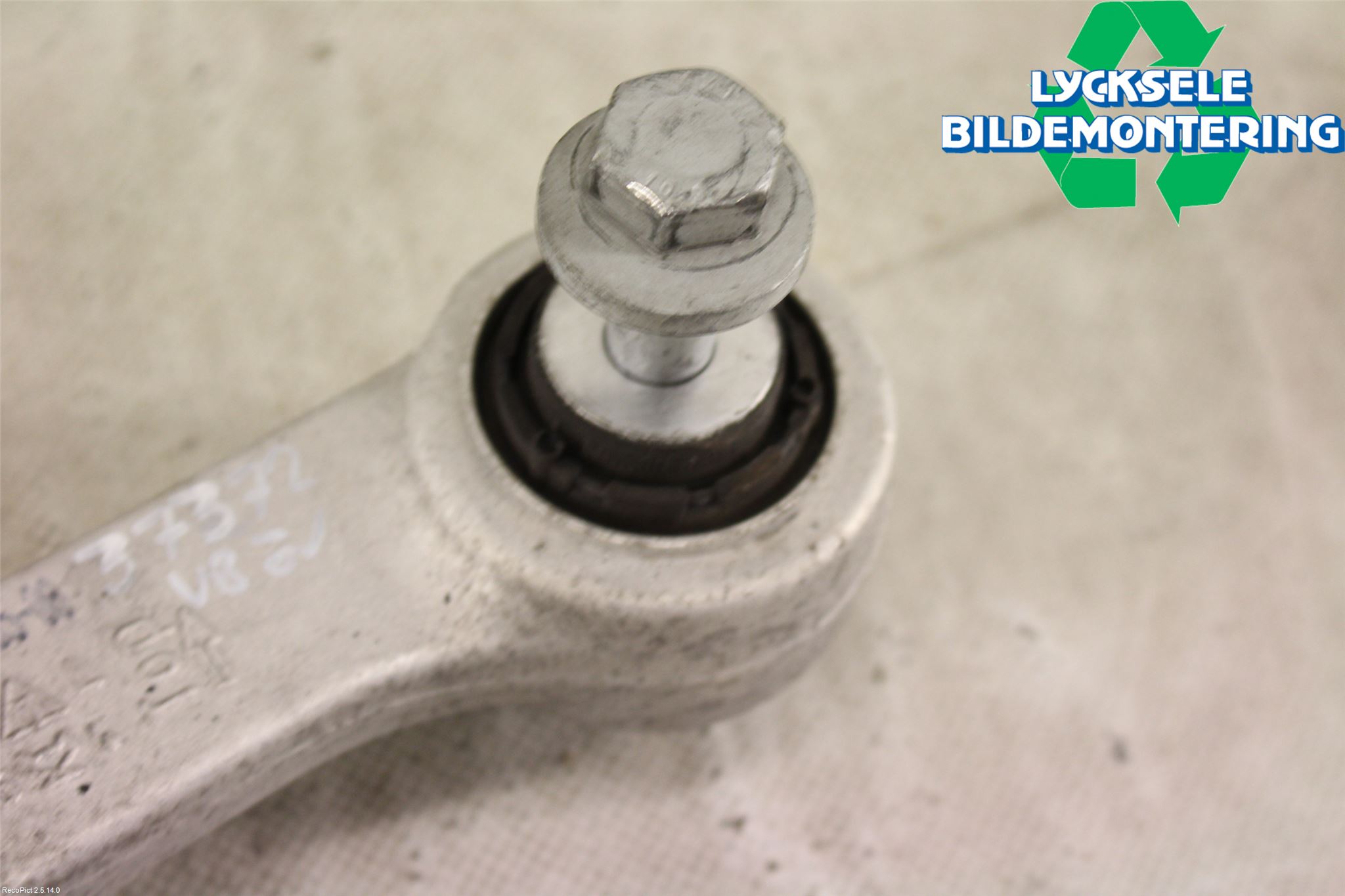 BMW 6 F12/F13 10-18 Bärarm Bak Övre Vänster