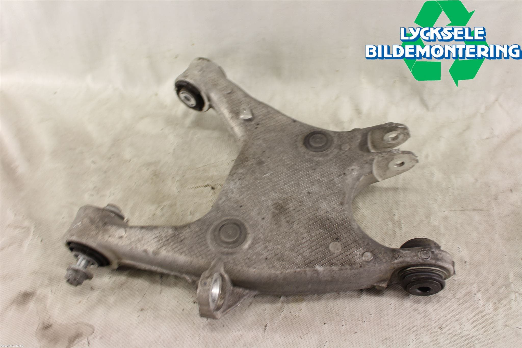 BMW 6 F12/F13 10-18 Bärarm Bak Höger