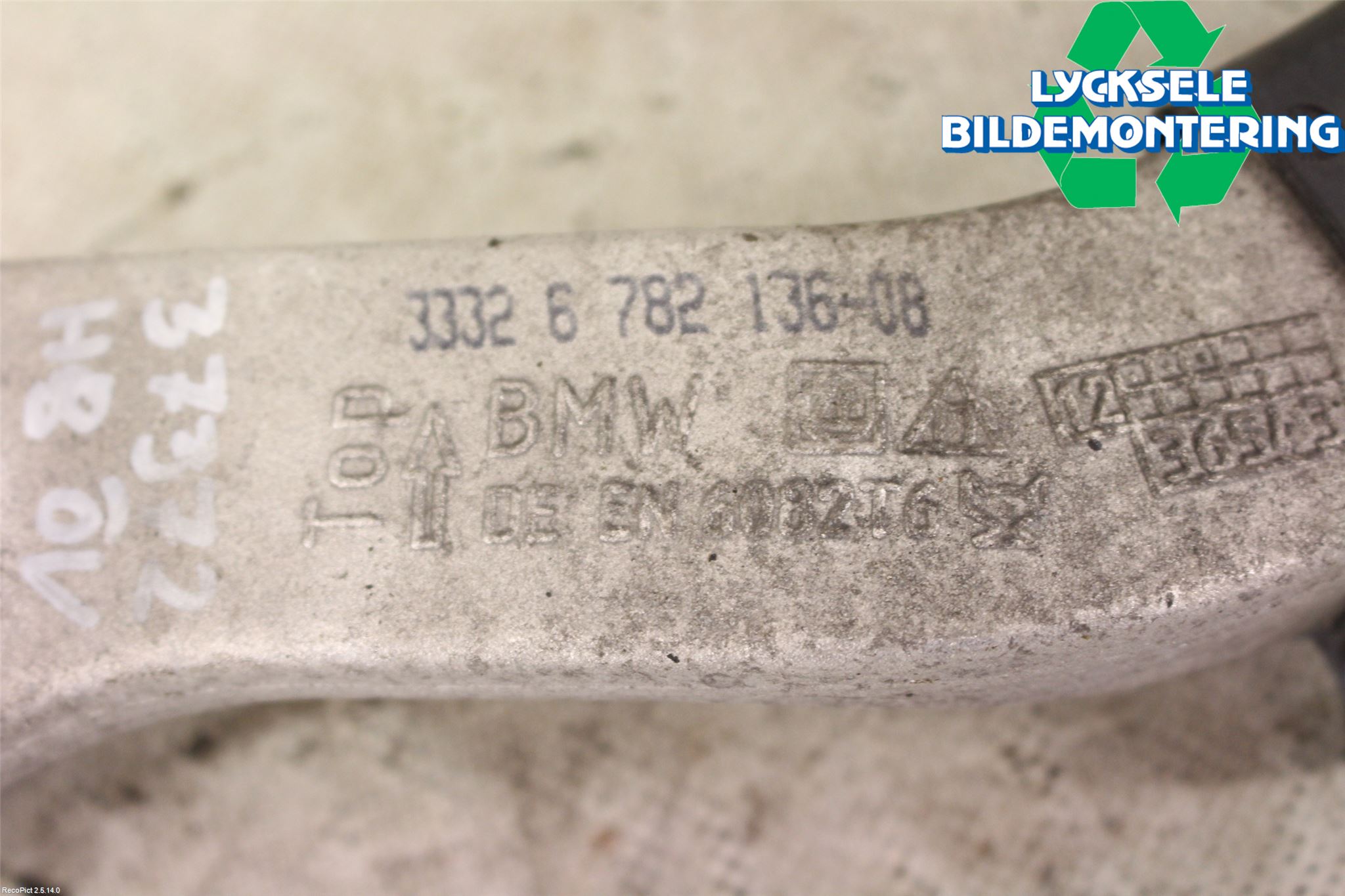 BMW 6 F12/F13 10-18 Bärarm Bak Övre Höger