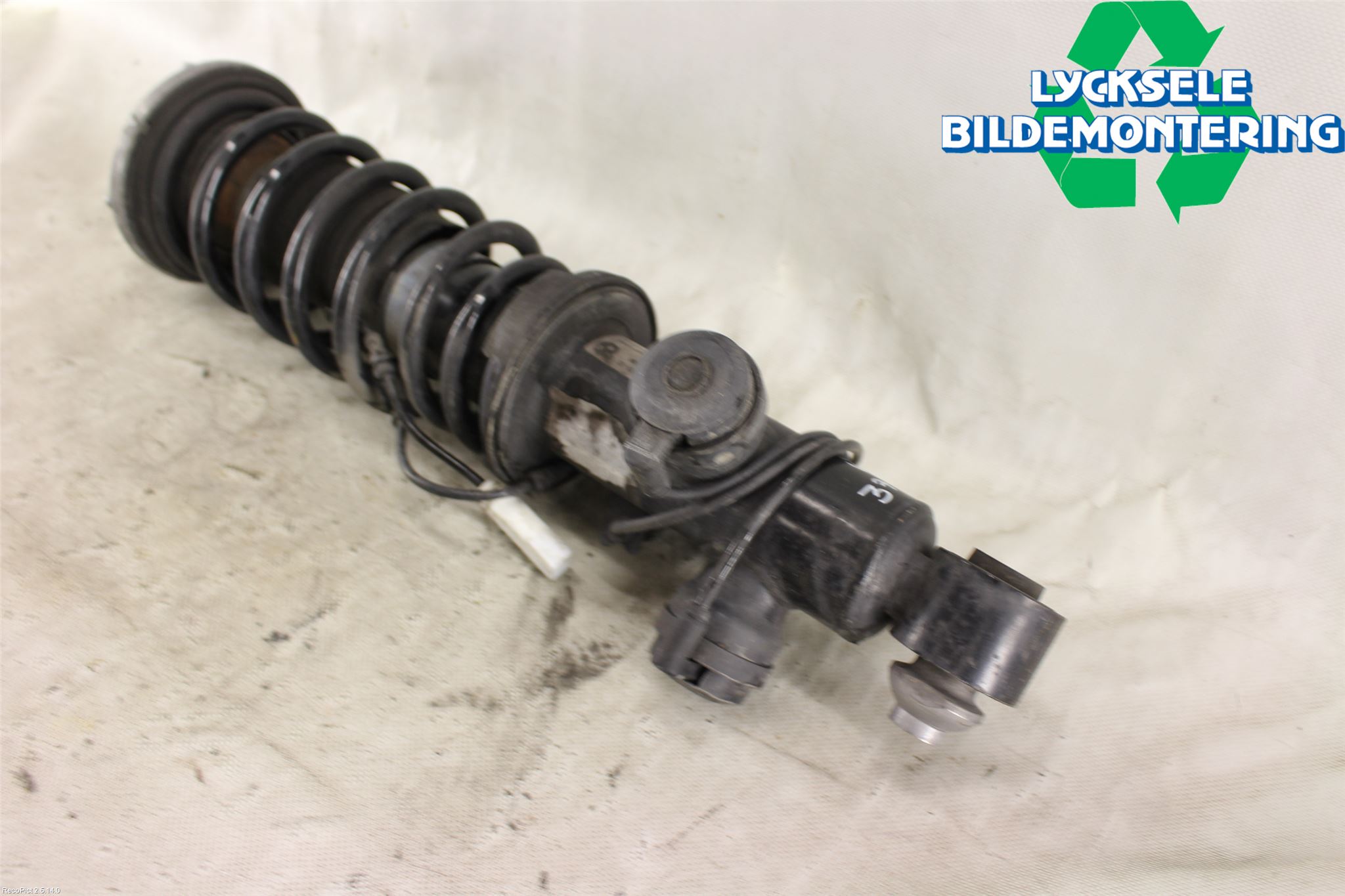 BMW 6 F12/F13 10-18 Fjäderben Bak Vänster