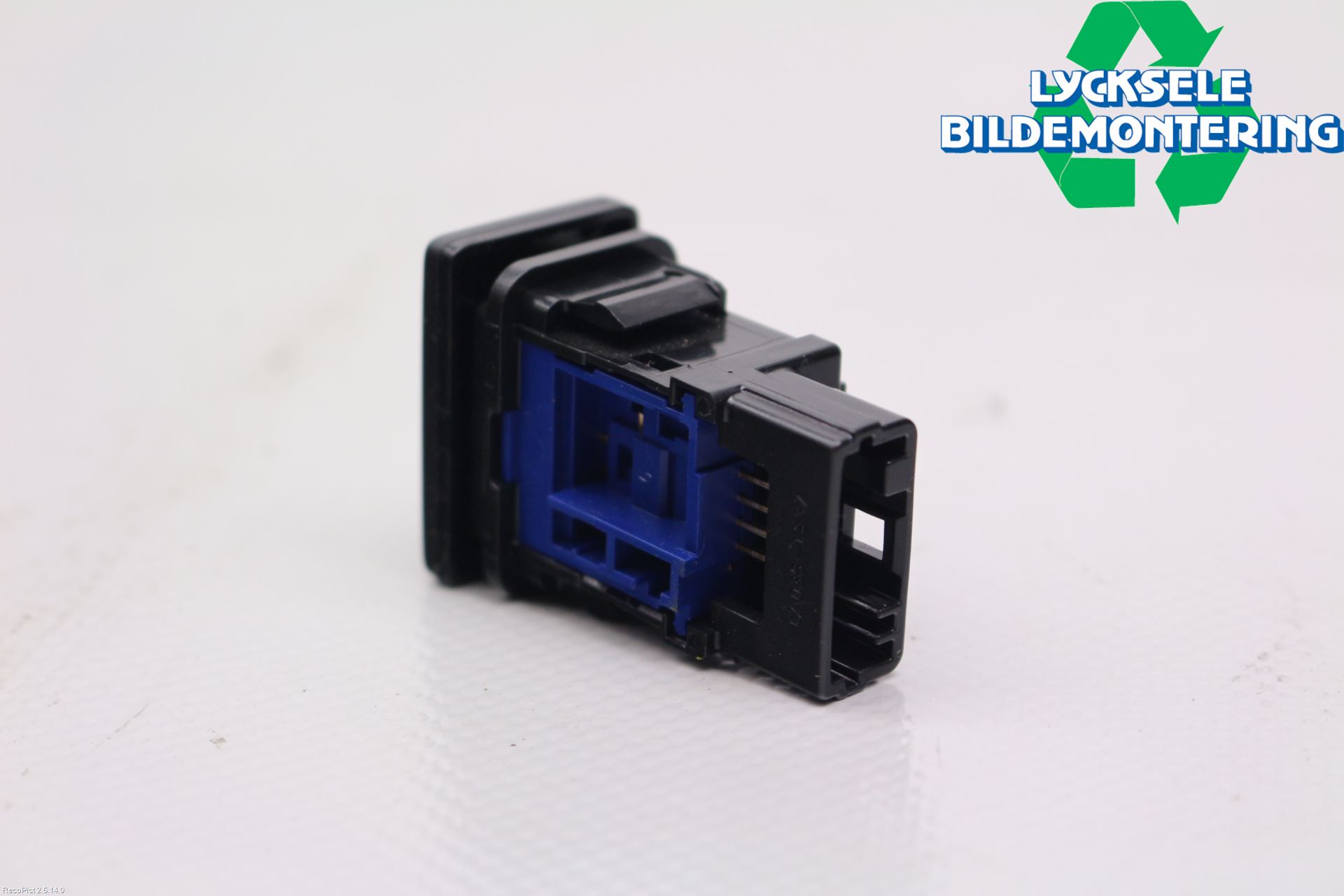 Toyota AURIS 13-19 Strömställare Antispinn