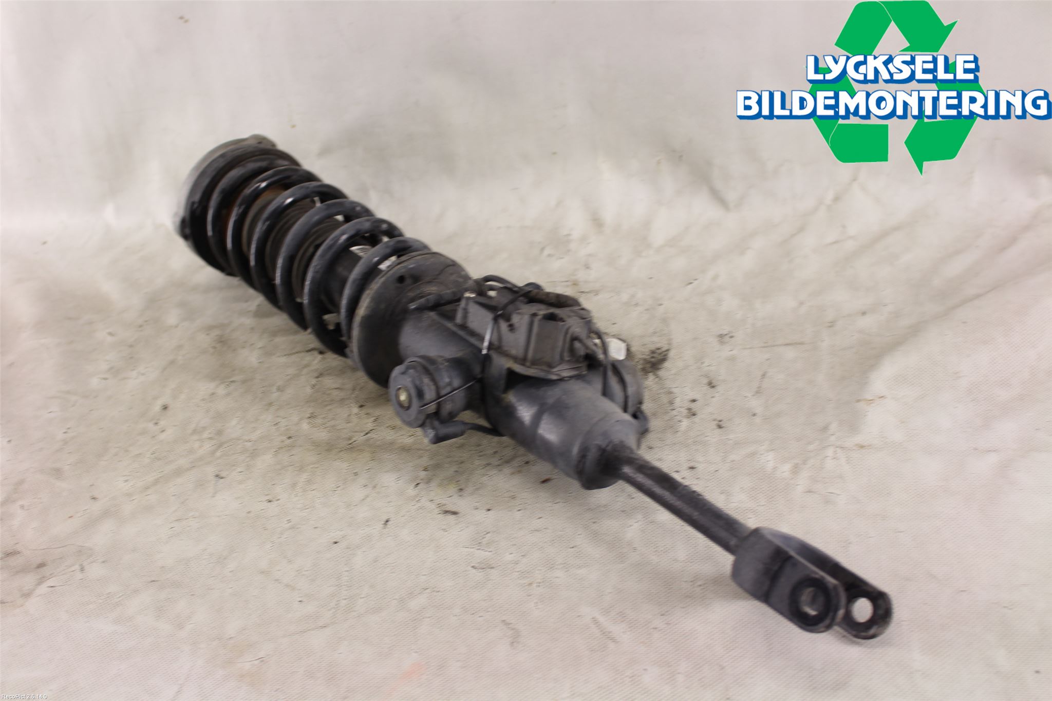 BMW 6 F12/F13 10-18 Fjäderben Fram Höger