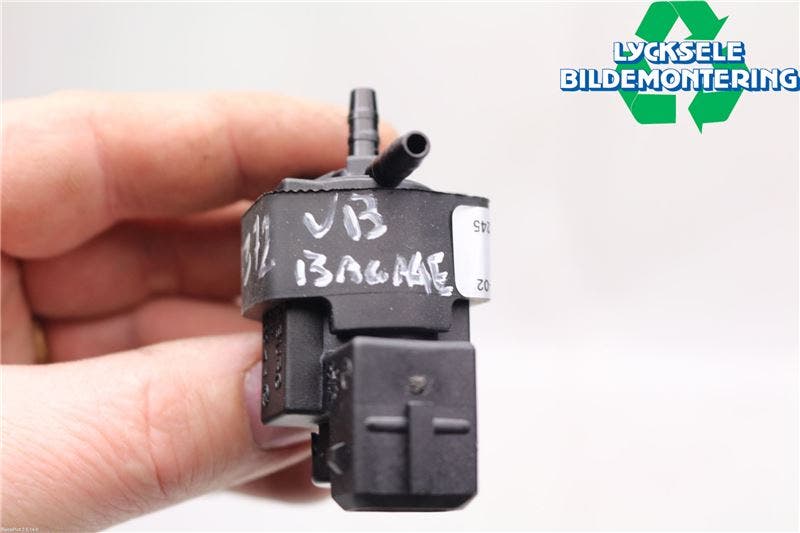 BMW 6 F12/F13 10-18 Vakuumventil