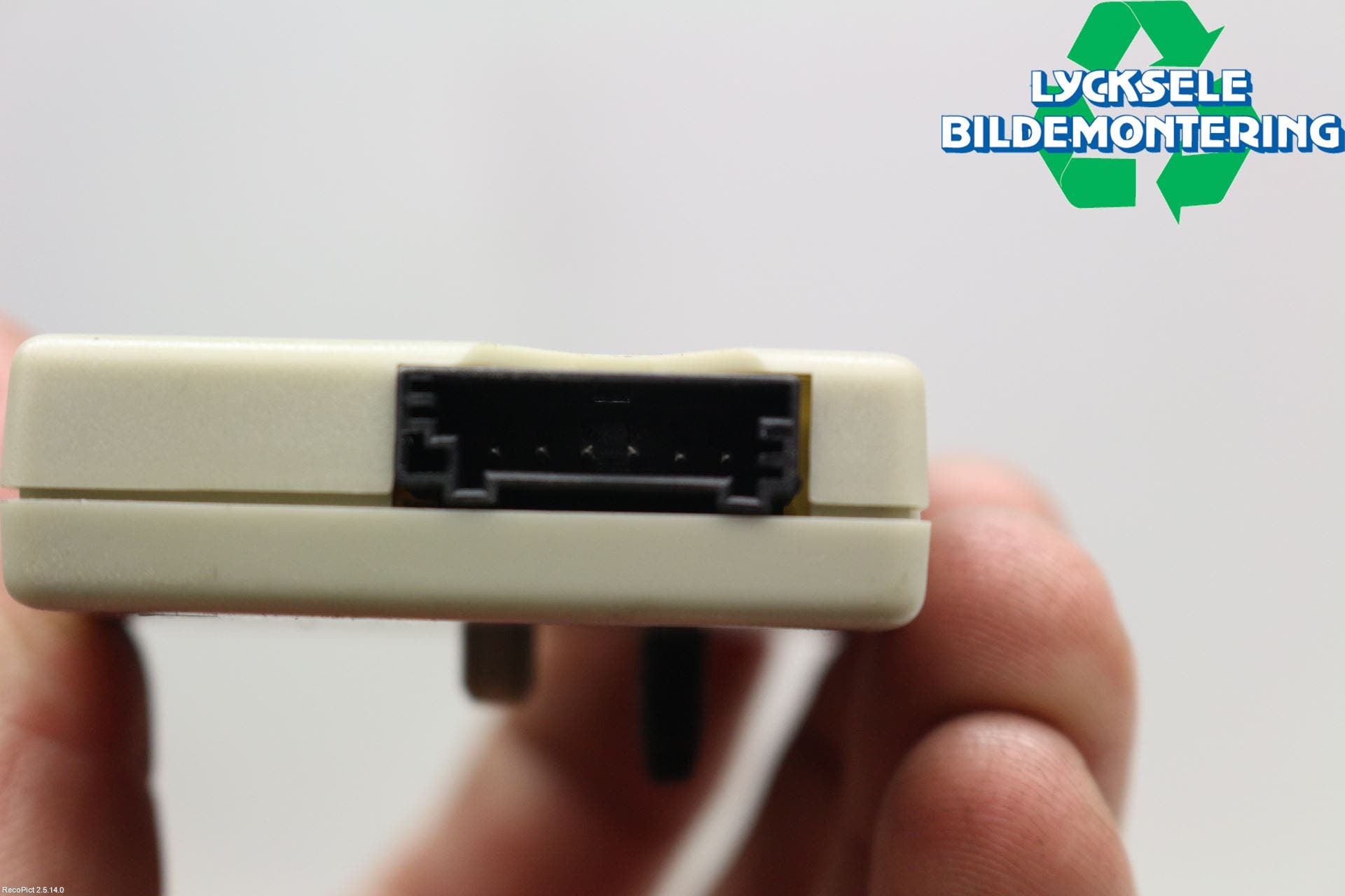 BMW 6 F12/F13 10-18 Antennförstärkare