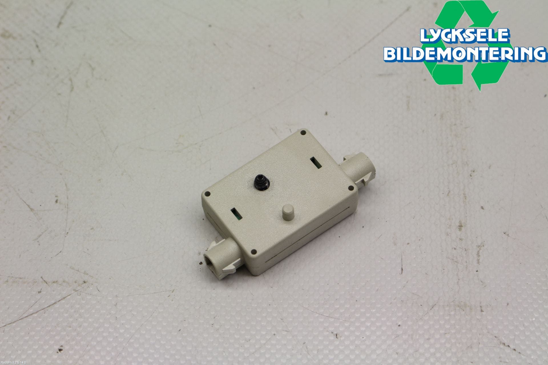 BMW 6 F12/F13 10-18 Antennförstärkare