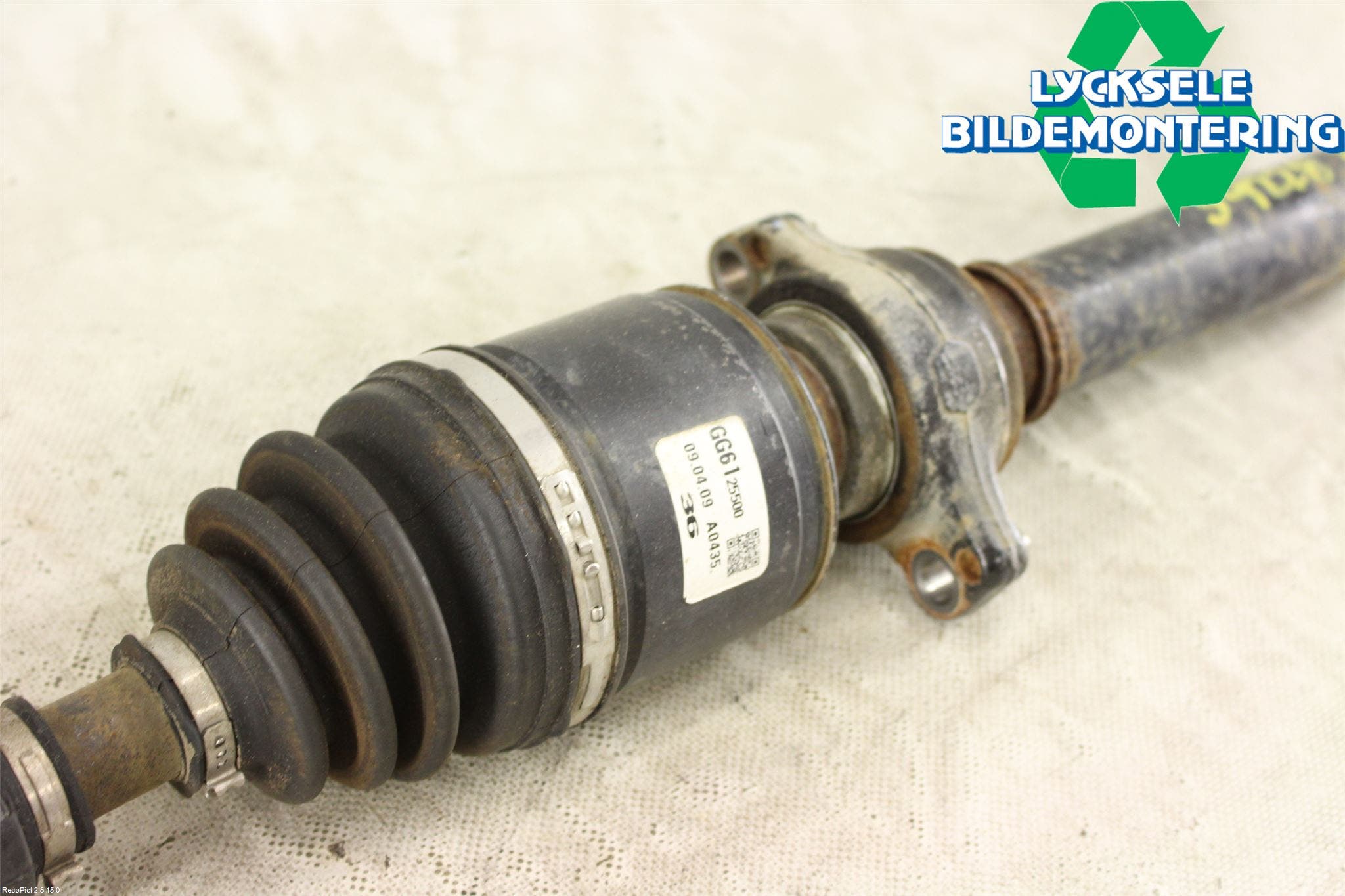 Mazda 3 II 09-13 Drivaxel Fram Höger
