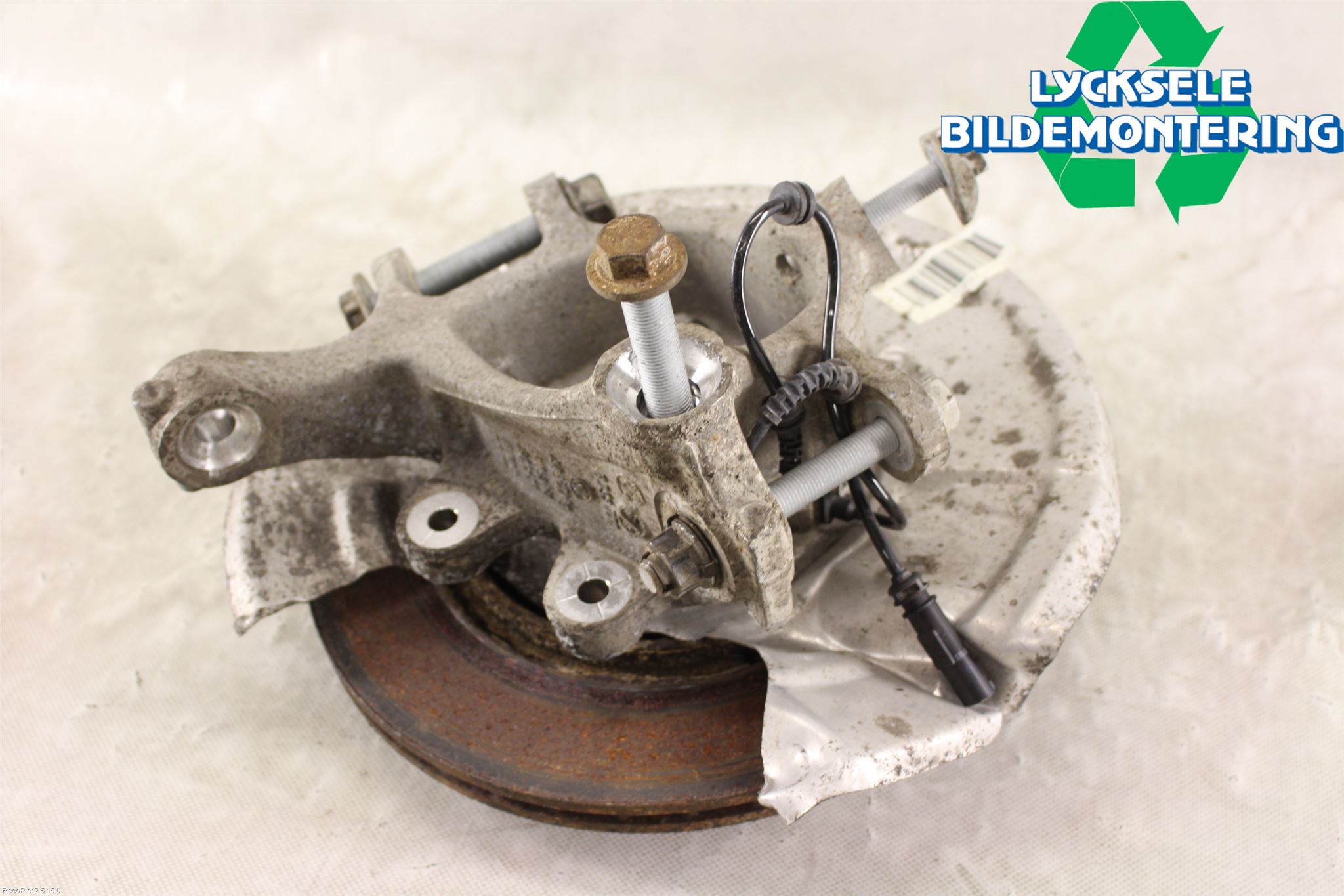 BMW 5 F10/F11/F18 09-17 Hjullagerhus-Spindel Hö B