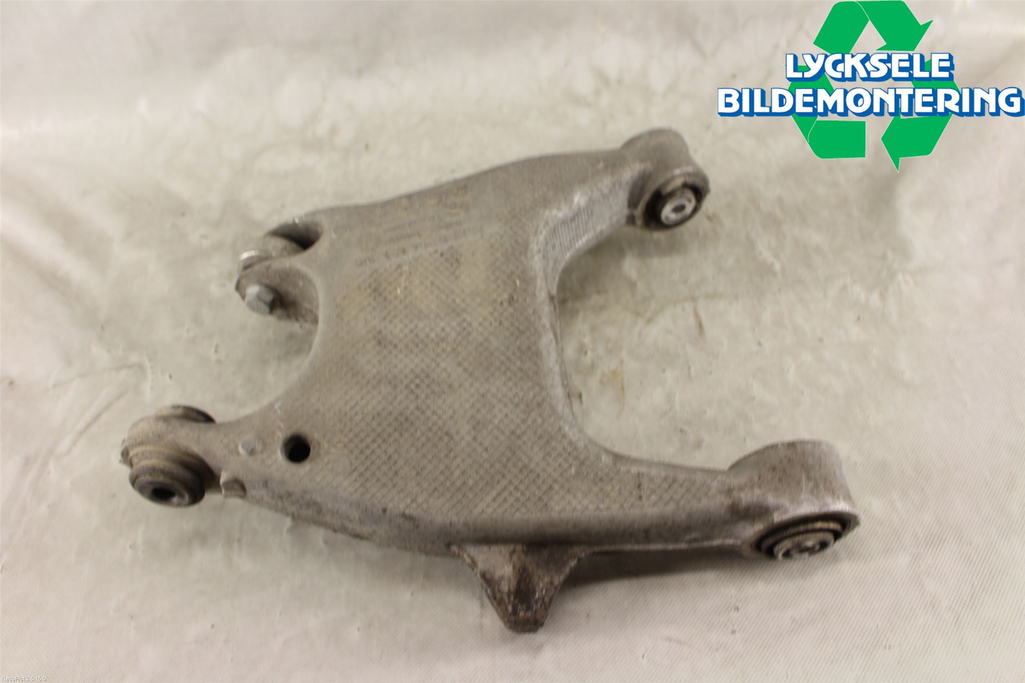 BMW 5 F10/F11/F18 09-17 Bärarm Bak Höger