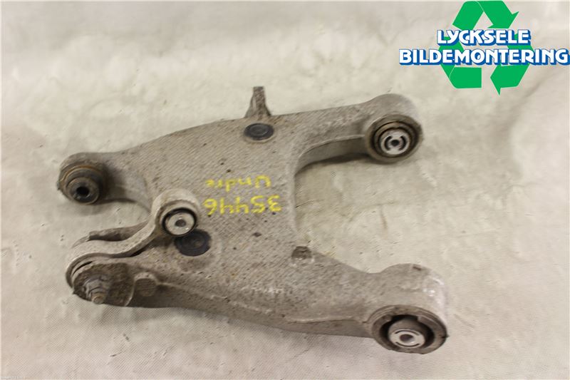 BMW 5 F10/F11/F18 09-17 Bärarm Bak Höger
