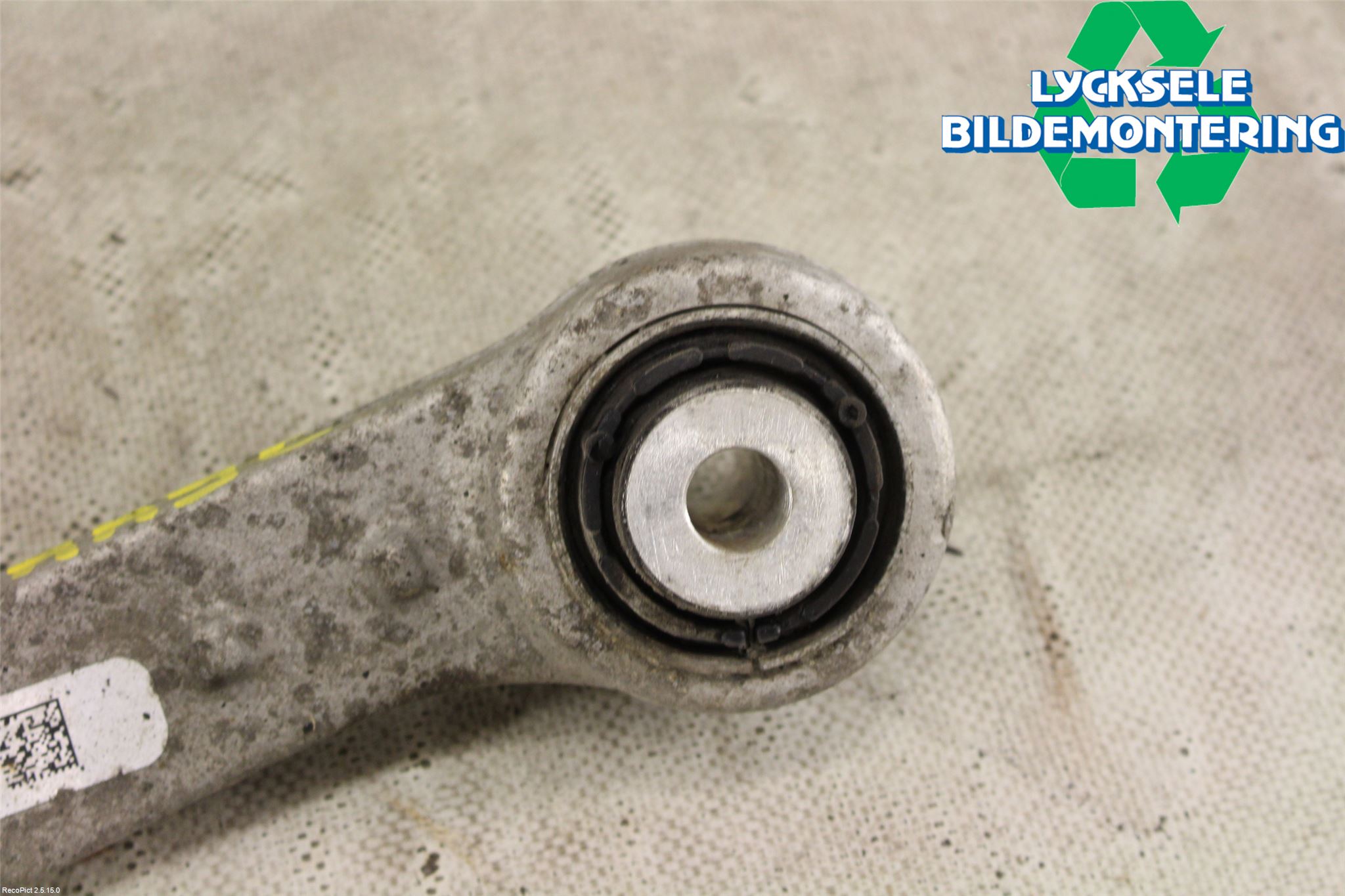 BMW 5 F10/F11/F18 09-17 Bärarm Bak Övre Höger