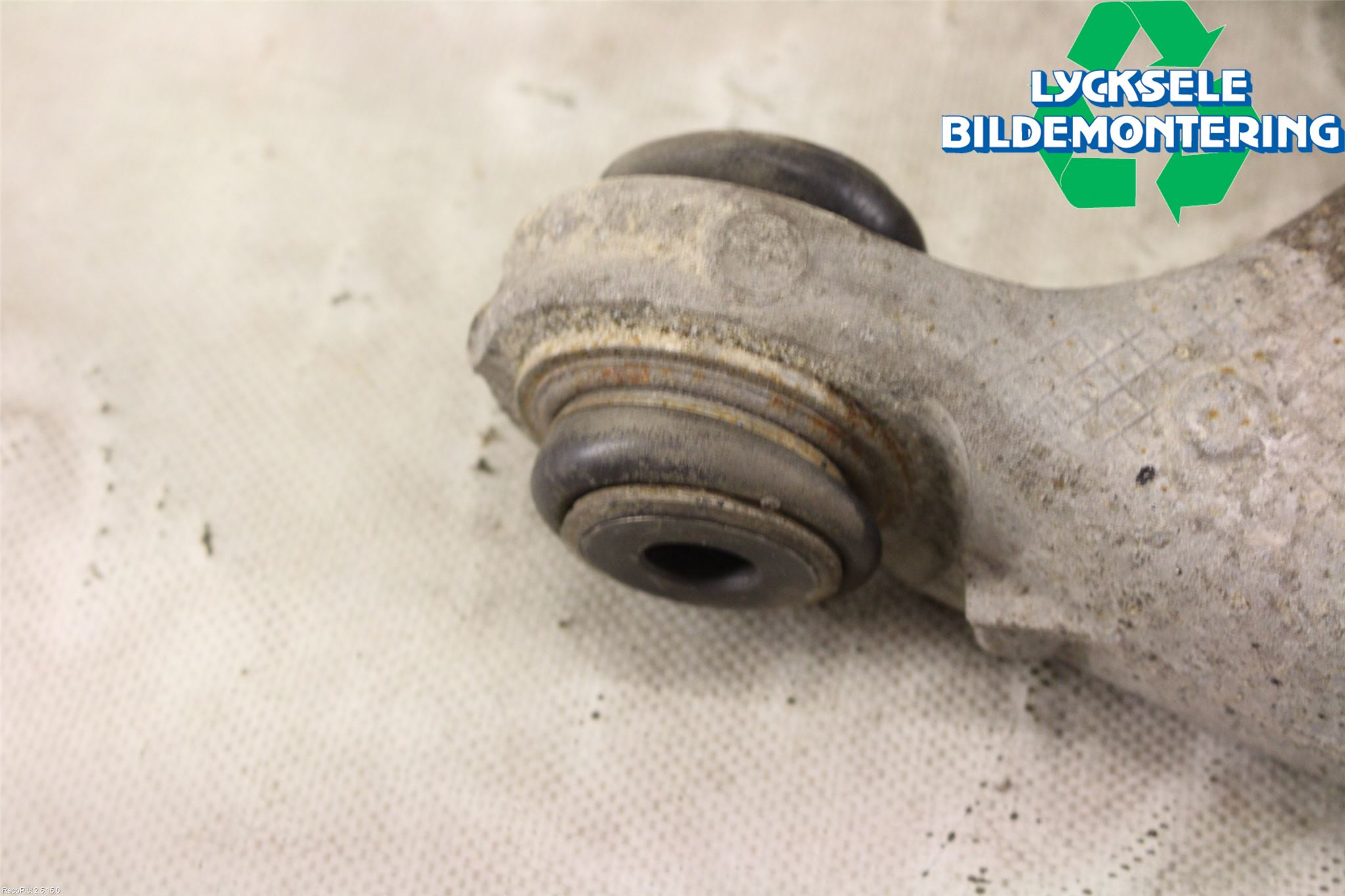 BMW 5 F10/F11/F18 09-17 Bärarm Bak Vänster