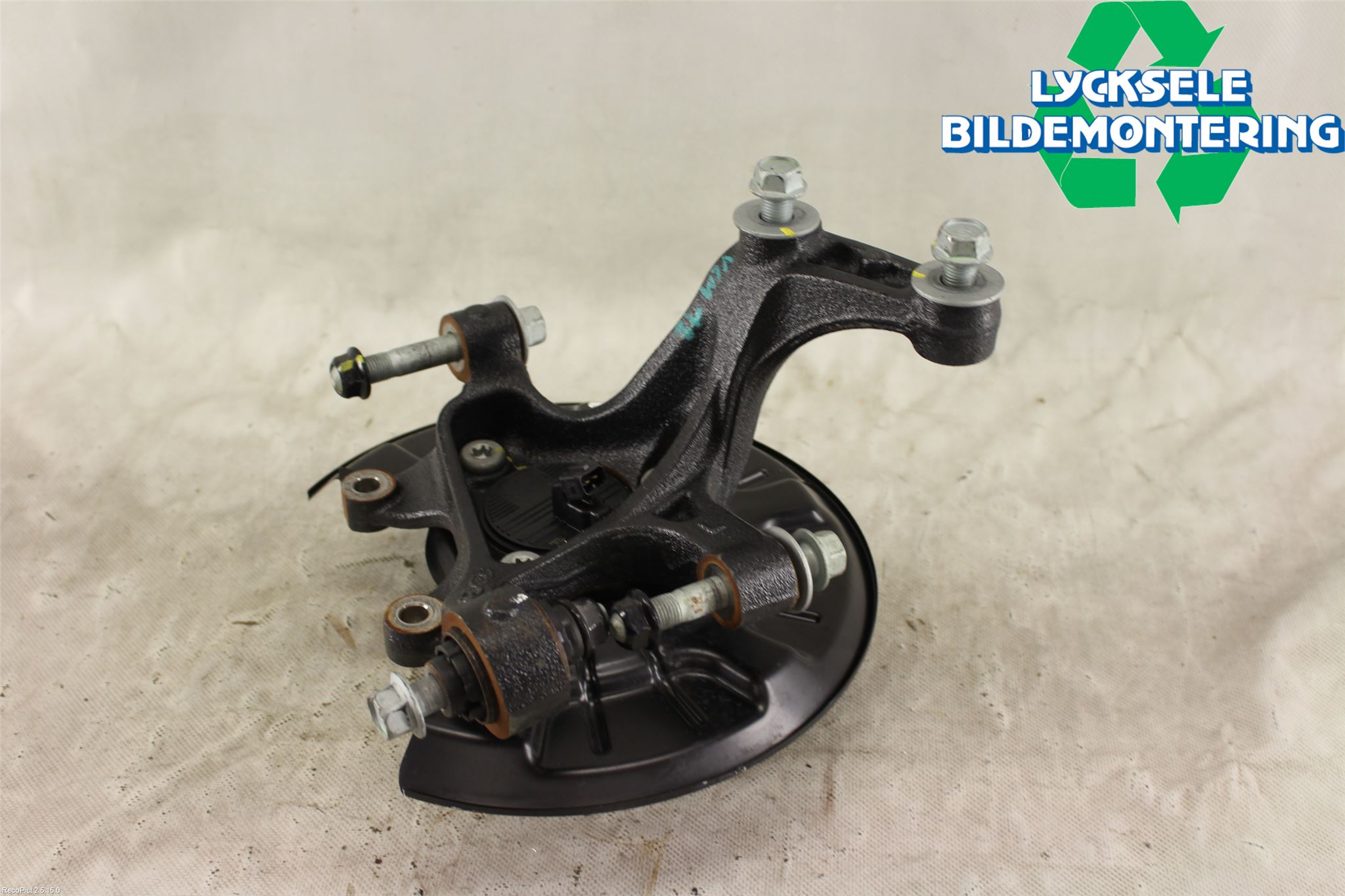 Hyundai i30 PD 17- Hjullagerhus Bak Vä