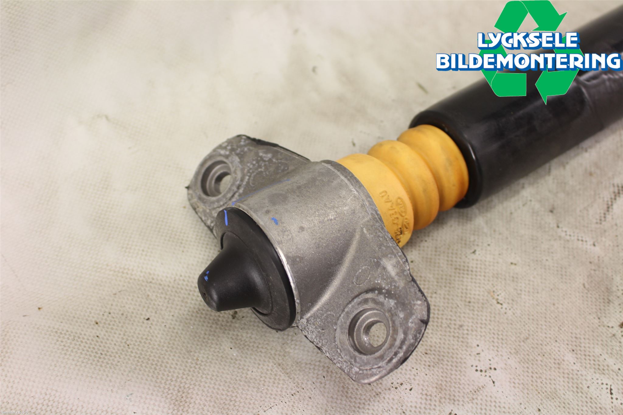 Hyundai i30 PD 17- Stötdämpare Bak