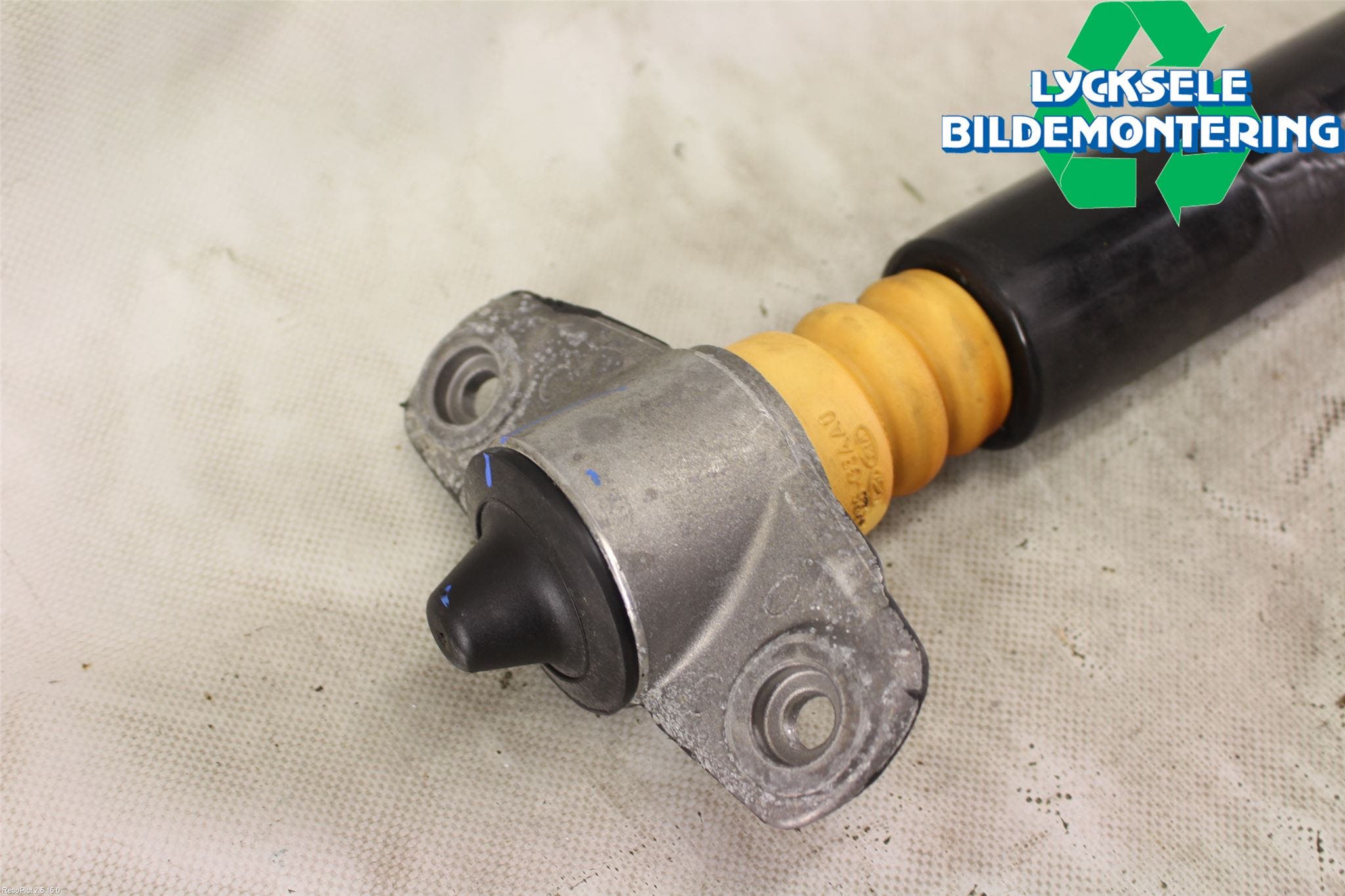 Hyundai i30 PD 17- Stötdämpare Bak