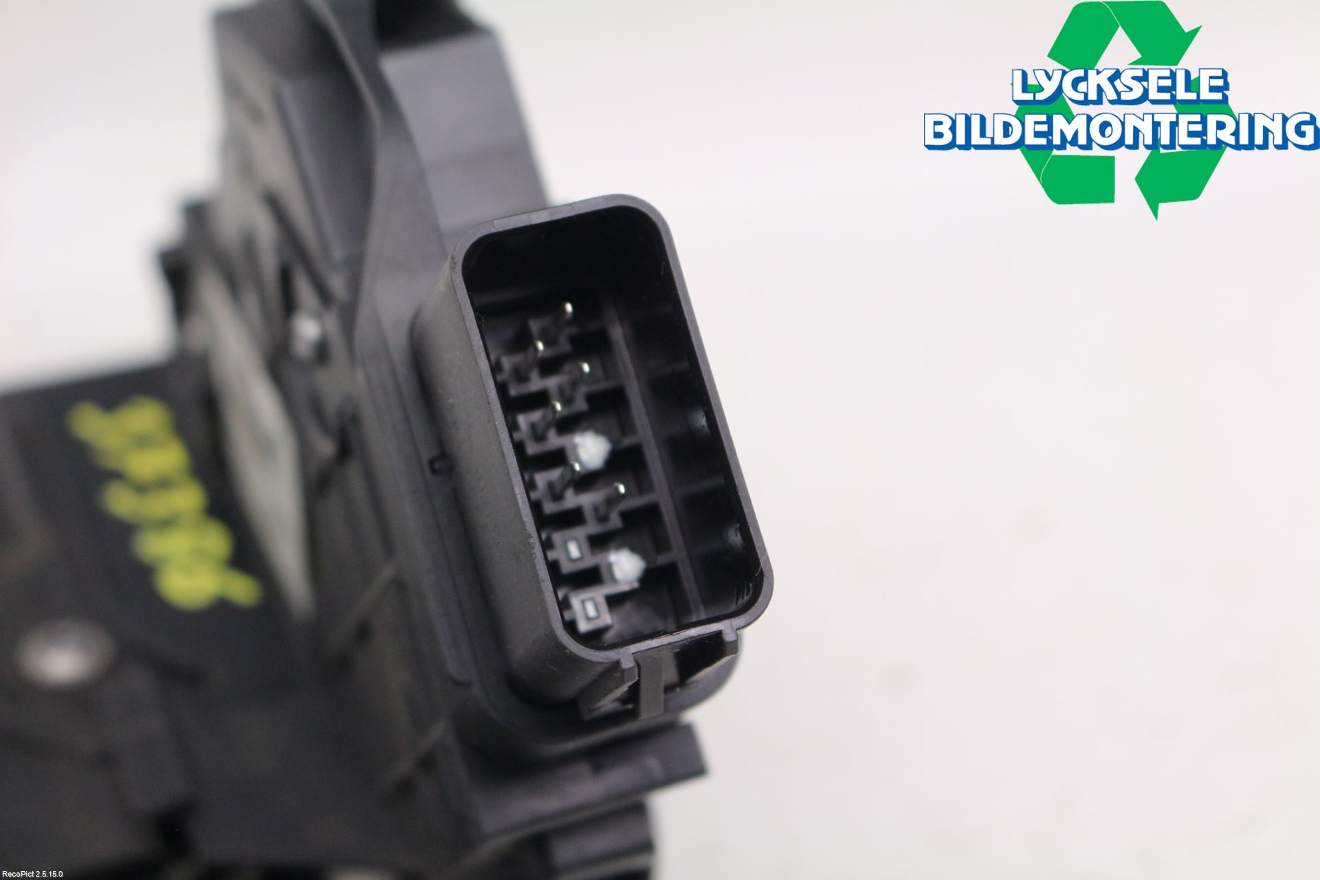 Volvo XC70 08-13 Låskista-Dörrlås