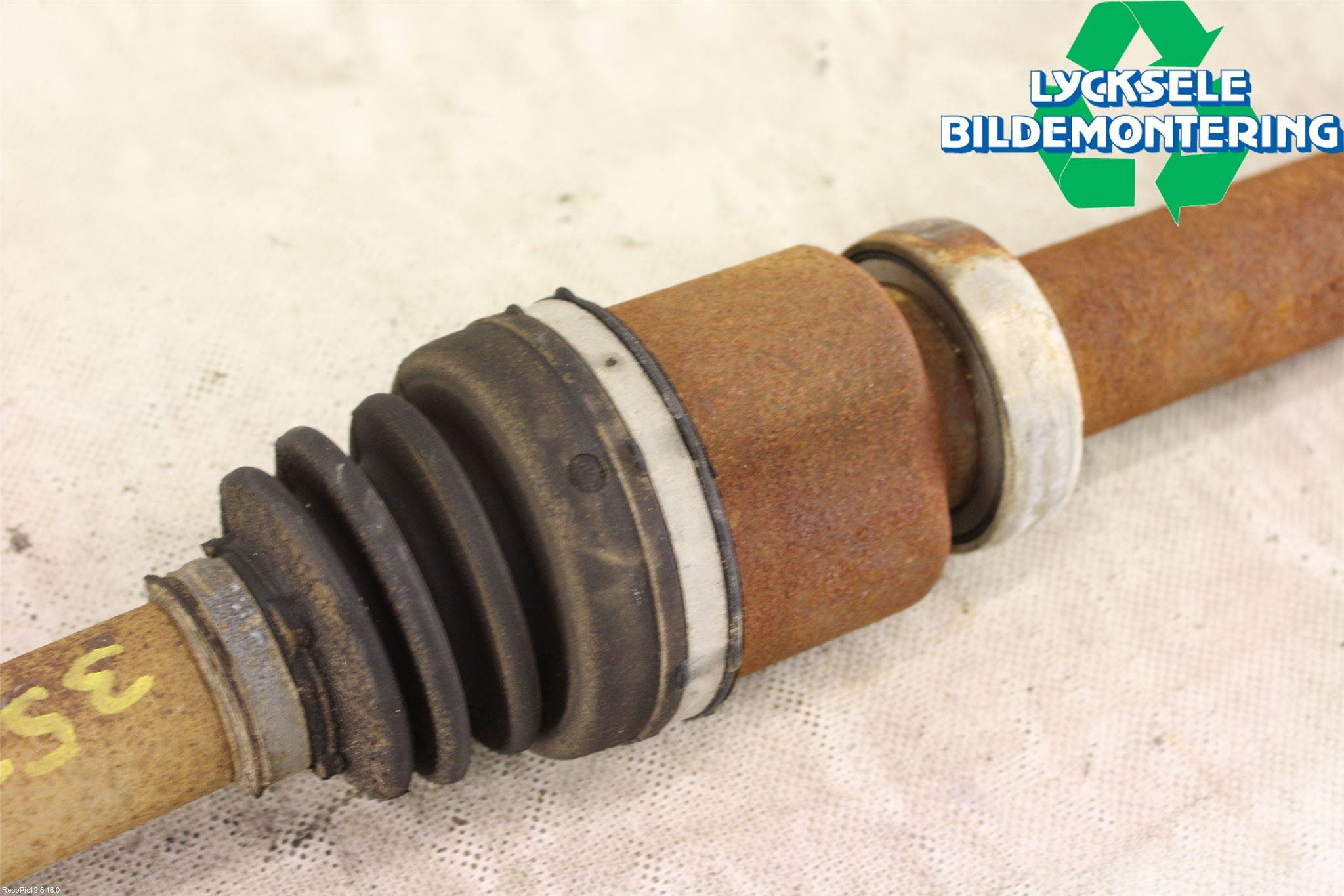 Volvo V50 08-12 Drivaxel Fram Höger