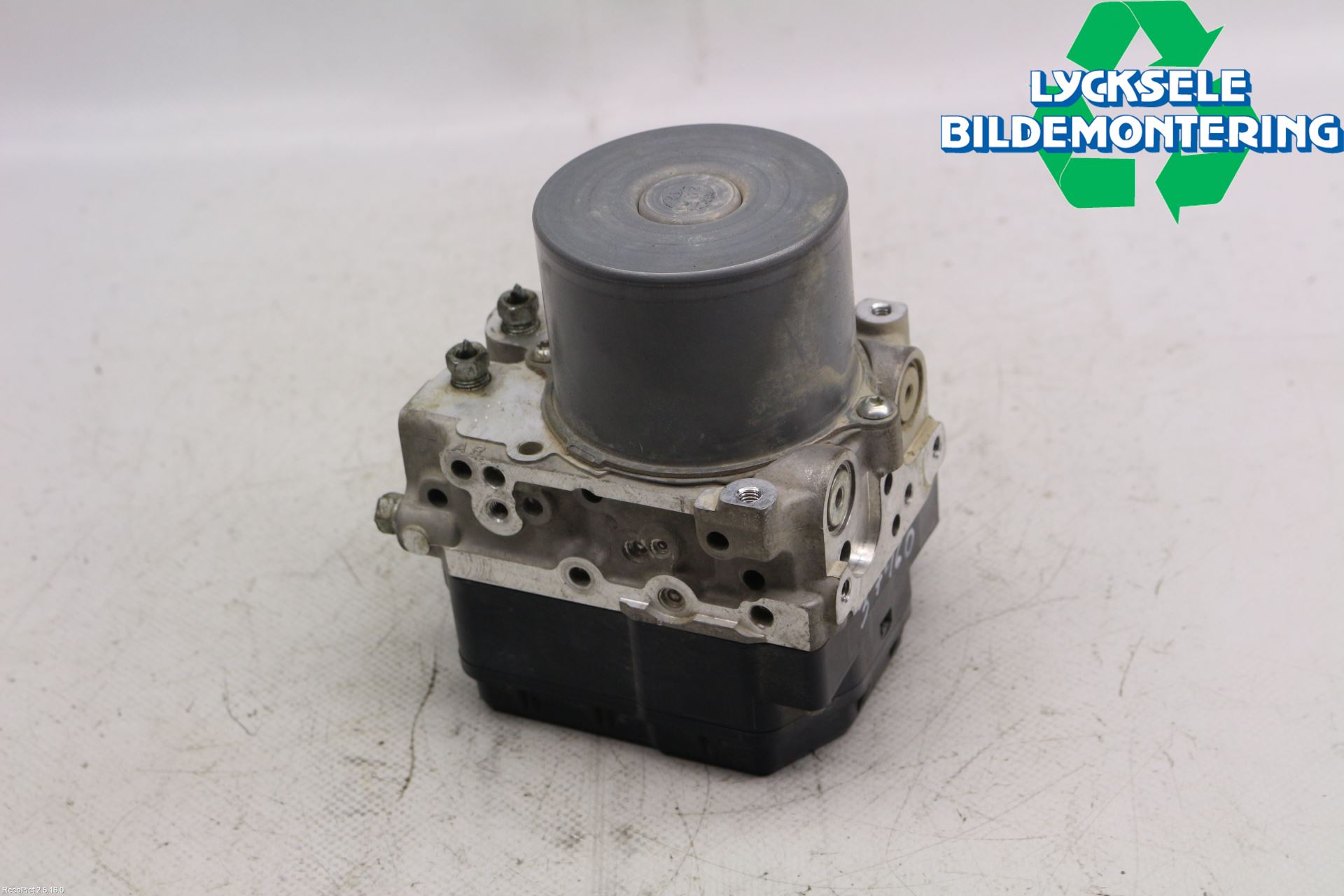 Toyota RAV4 13-18 Abs Hydraulaggregat