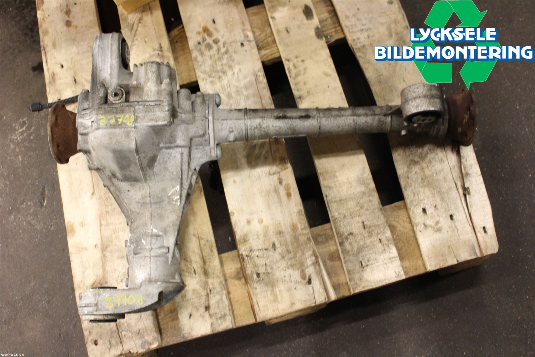 Volkswagen VW AMAROK 2H 10-22 Framvagn Diffrential