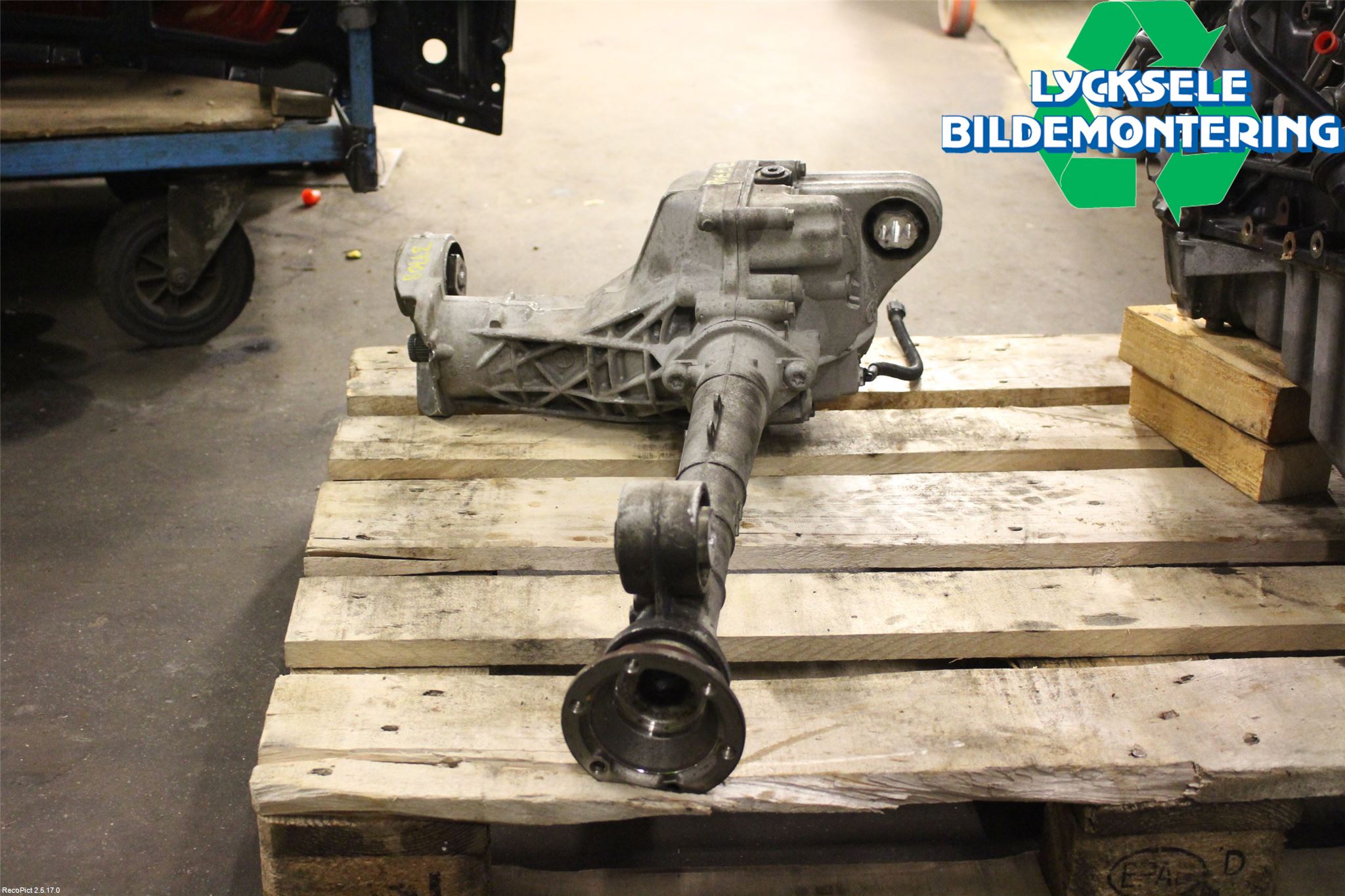 Volkswagen VW AMAROK 2H 10-22 Framvagn Diffrential