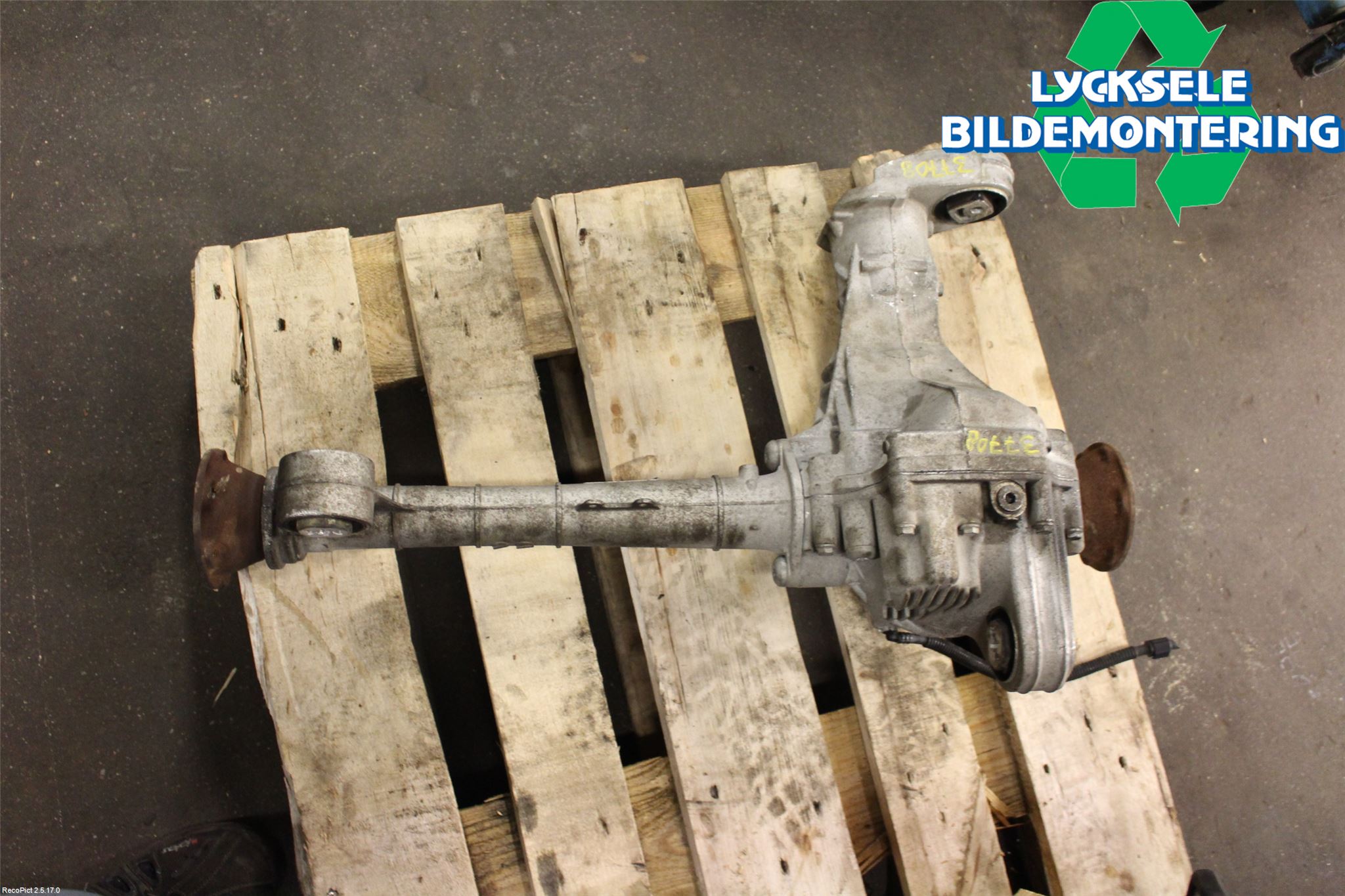 Volkswagen VW AMAROK 2H 10-22 Framvagn Diffrential