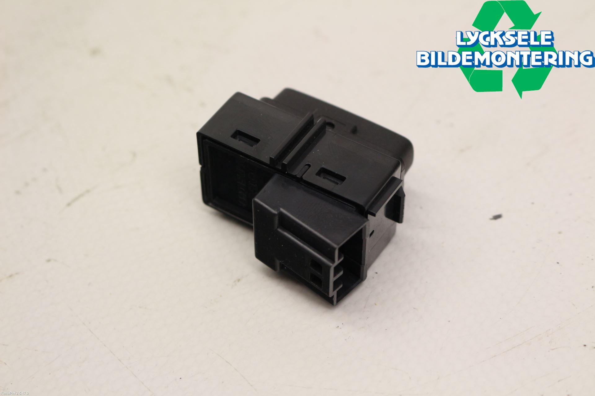 Volvo V70 14-16 Strömställare Centrallås