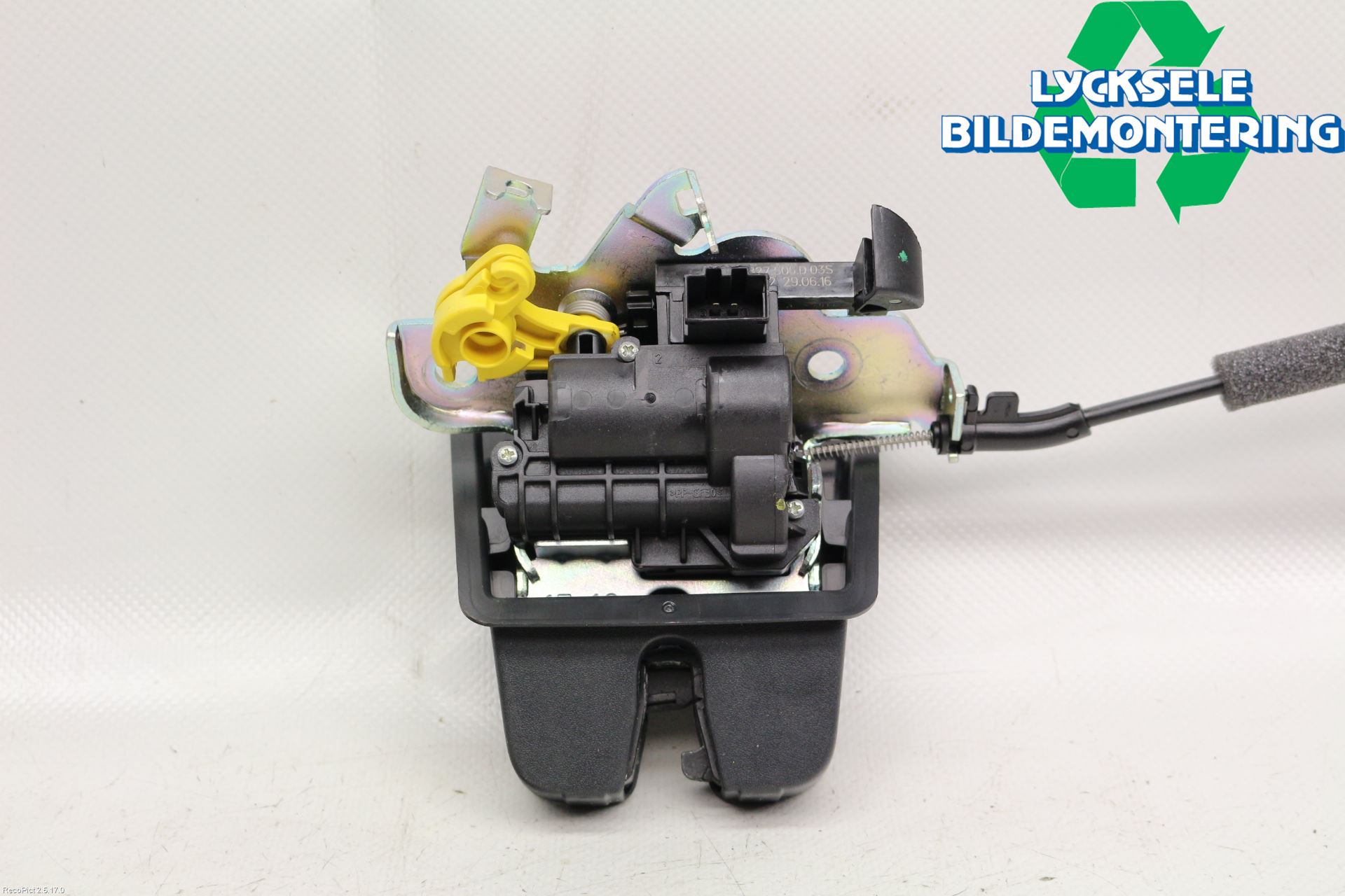 Volkswagen VW PASSAT 15-19 Låskista Baklucka