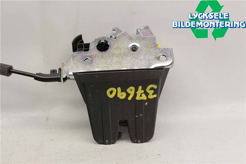 Volkswagen VW PASSAT 15-19 Låskista Baklucka