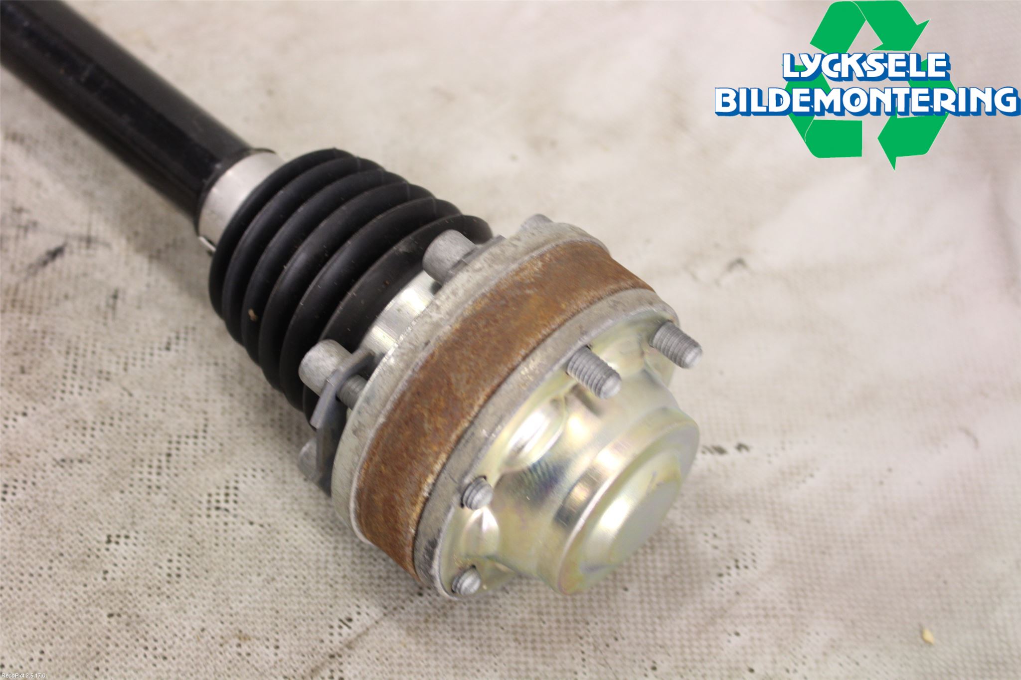 Volkswagen VW TIGUAN 16-24 Drivaxel Bak Vänster