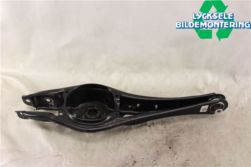 Volkswagen VW TIGUAN 16-24 Bärarm Bak Vänster