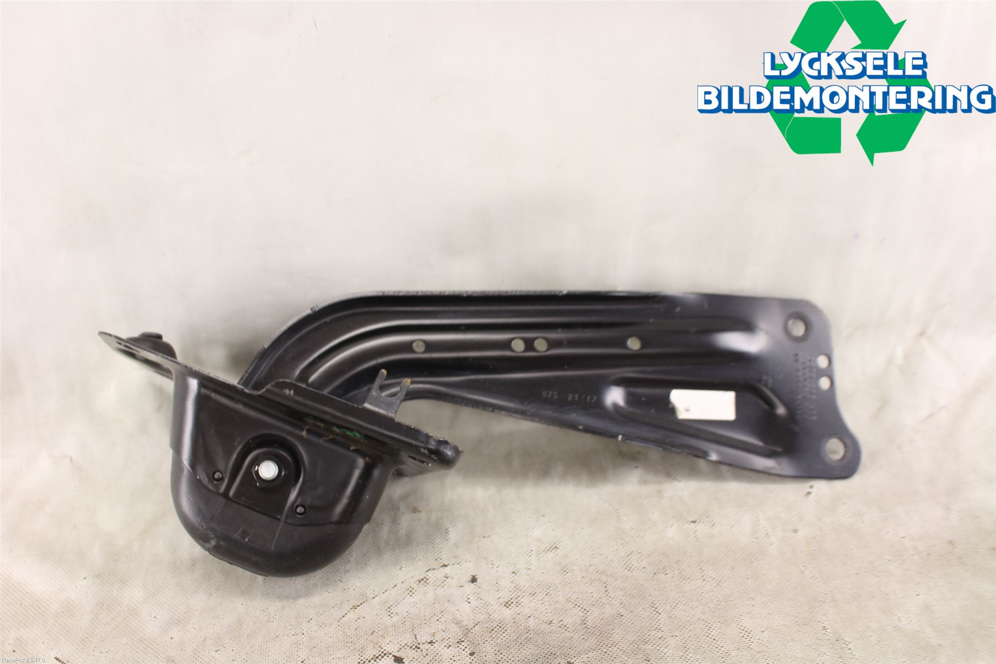 Volkswagen VW TIGUAN 16-24 Bärarm Bak Vänster