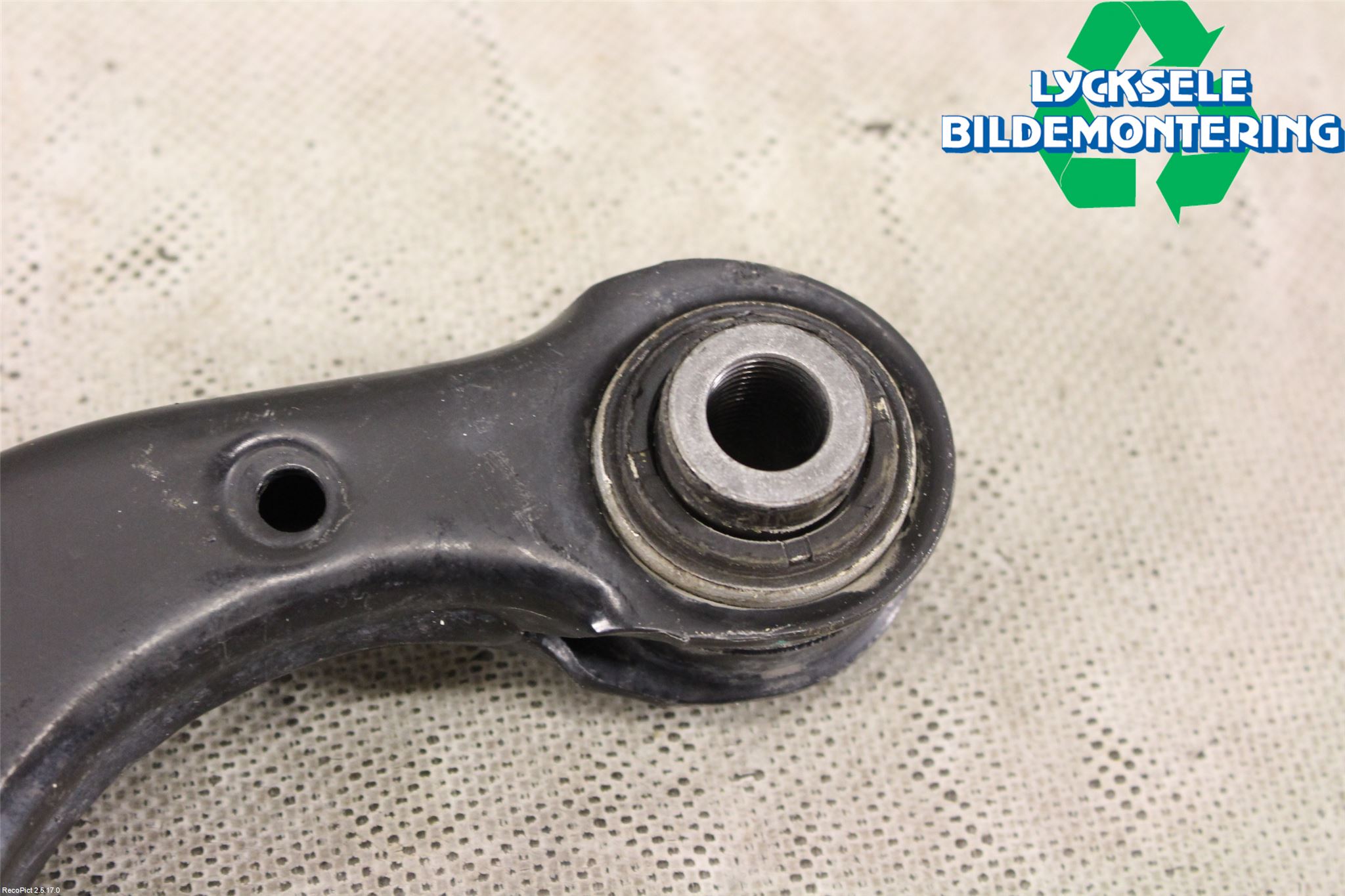 Volkswagen VW TIGUAN 16-24 Bärarm Bak Övre Vänster