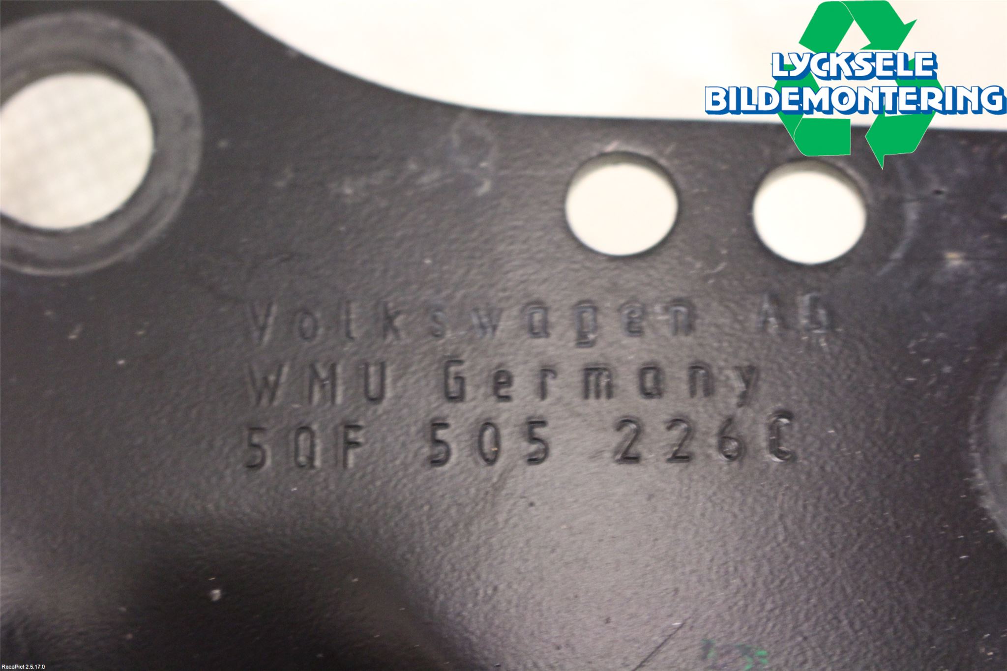 Volkswagen VW TIGUAN 16-24 Bärarm Bak Höger