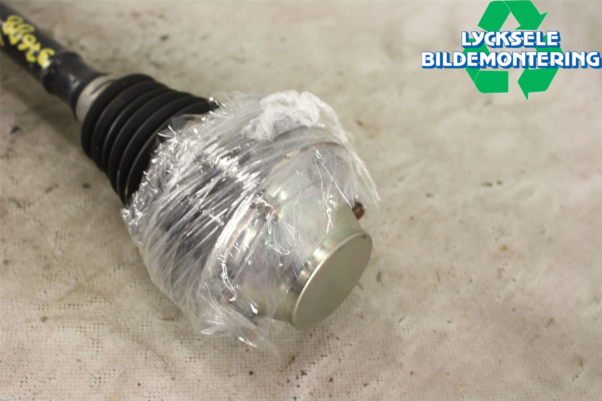 Audi Q7/SQ7 Drivaxel Fram Vänster