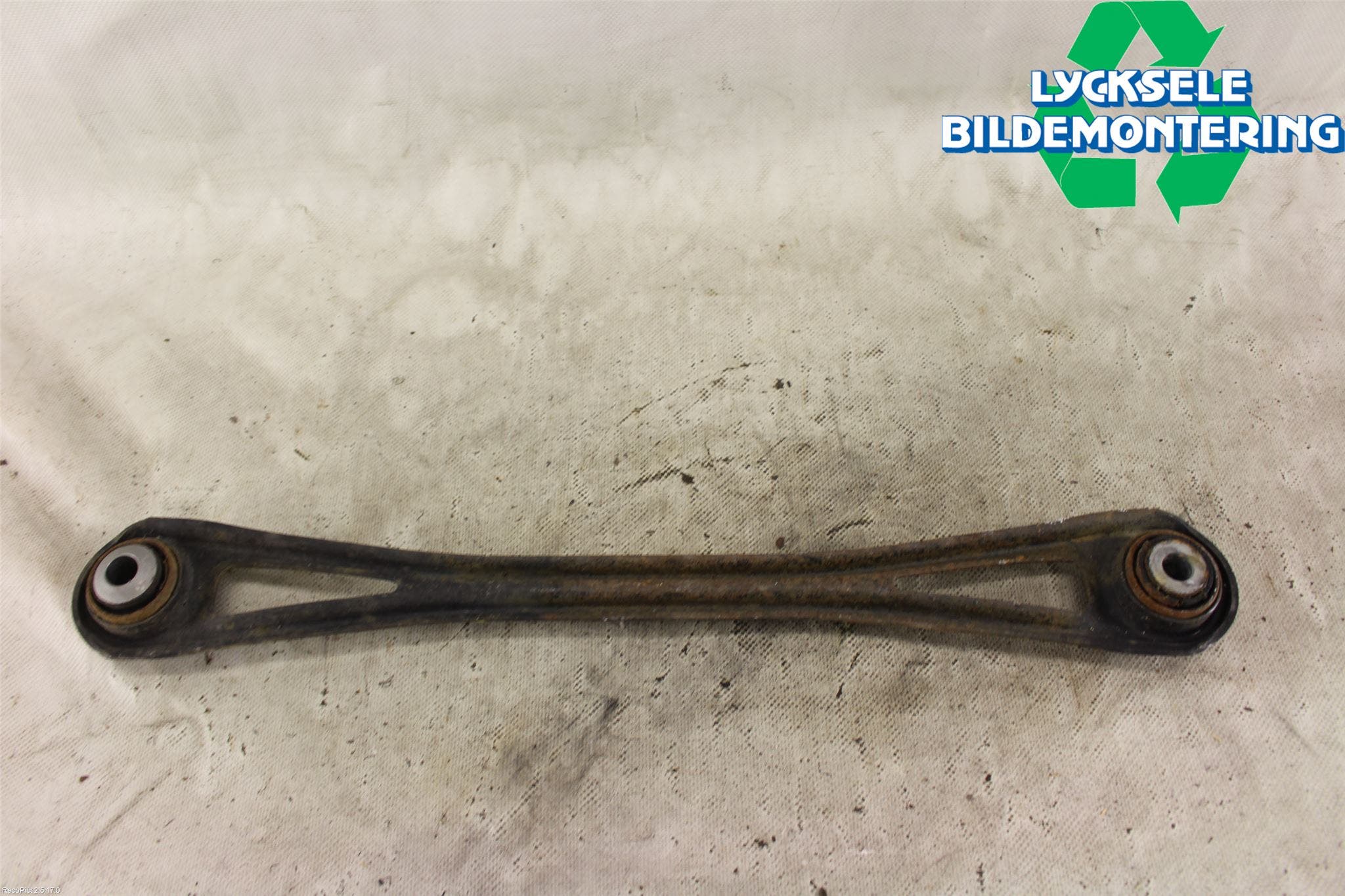 Audi Q7/SQ7 Bärarm Bak Vänster