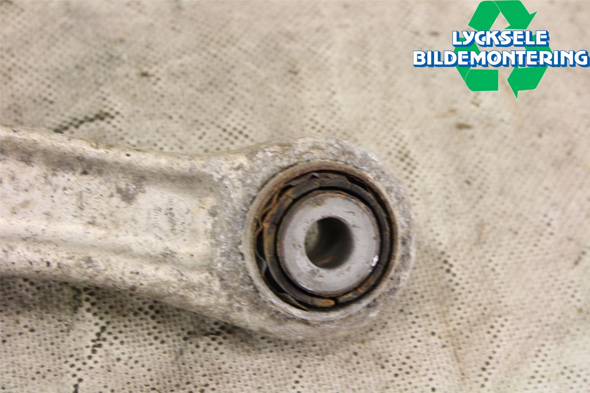 Audi Q7/SQ7 Bärarm Bak Övre Vänster