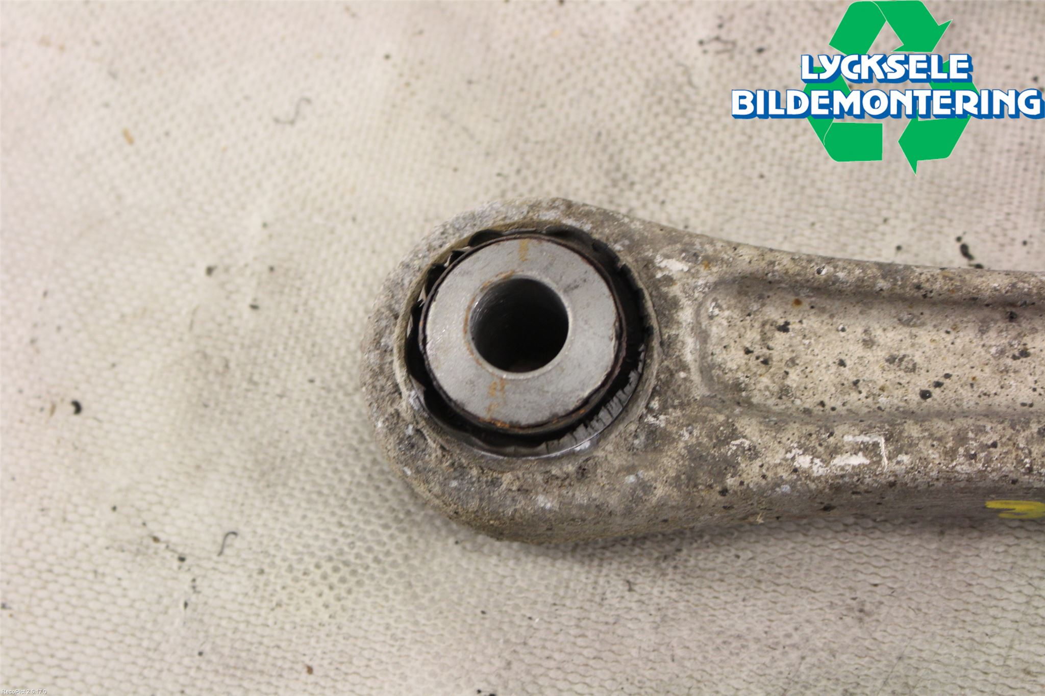 Audi Q7/SQ7 Bärarm Bak Övre Vänster