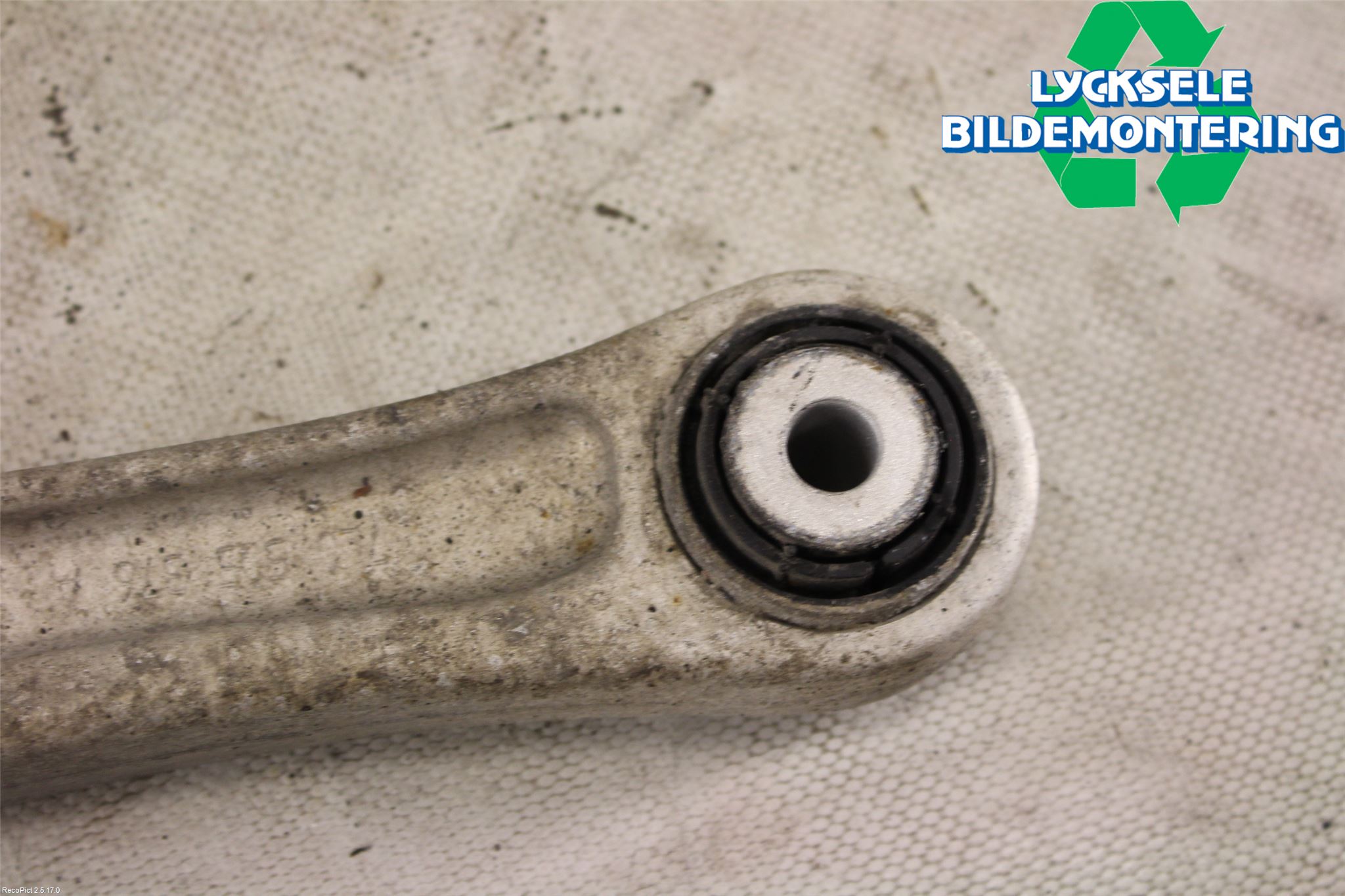 Audi Q7/SQ7 Bärarm Bak Övre Vänster