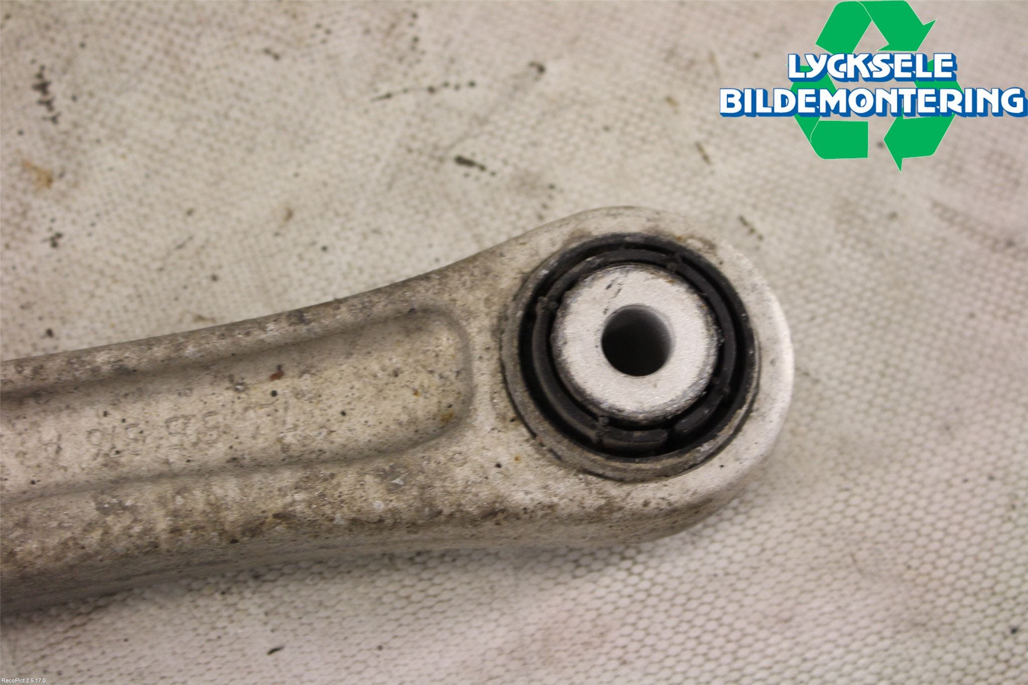 Audi Q7/SQ7 Bärarm Bak Övre Vänster