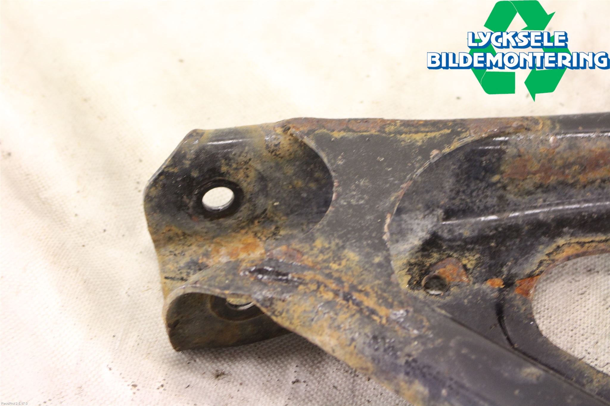 Audi Q7/SQ7 Bärarm Bak Höger