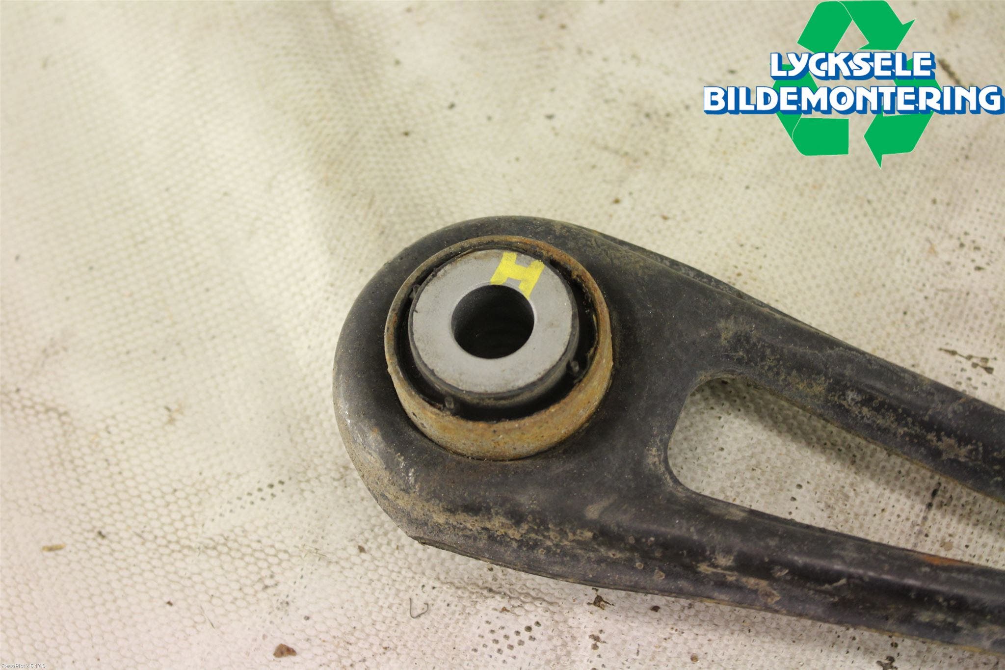 Audi Q7/SQ7 Bärarm Bak Höger