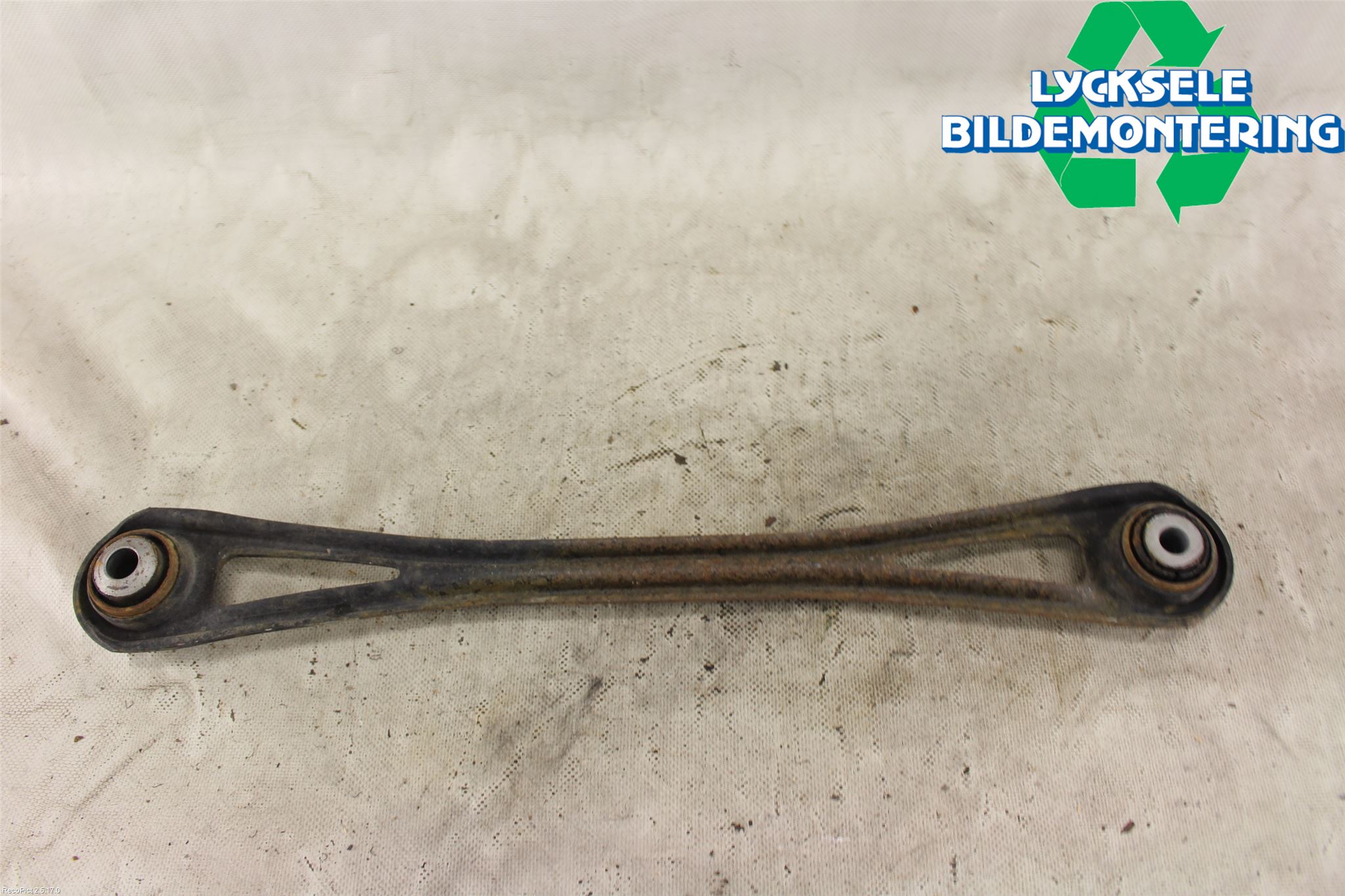 Audi Q7/SQ7 Bärarm Bak Höger