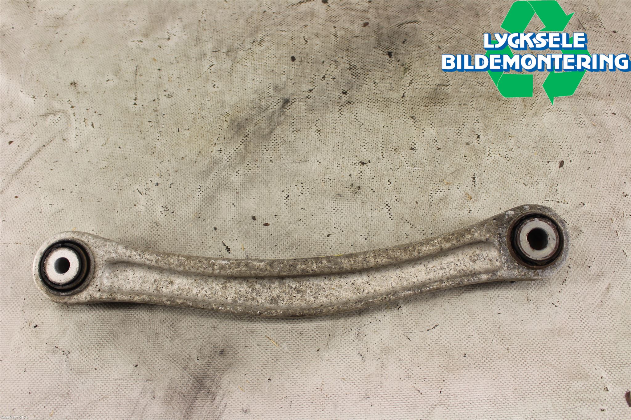 Audi Q7/SQ7 Bärarm Bak Övre Höger